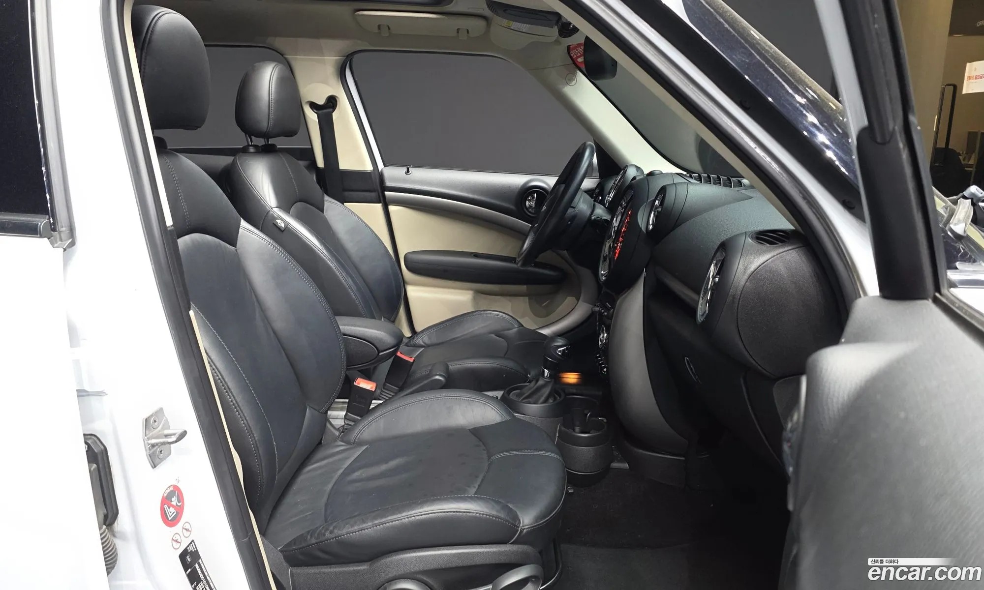 Mini Cooper D Countryman 2016 — 16