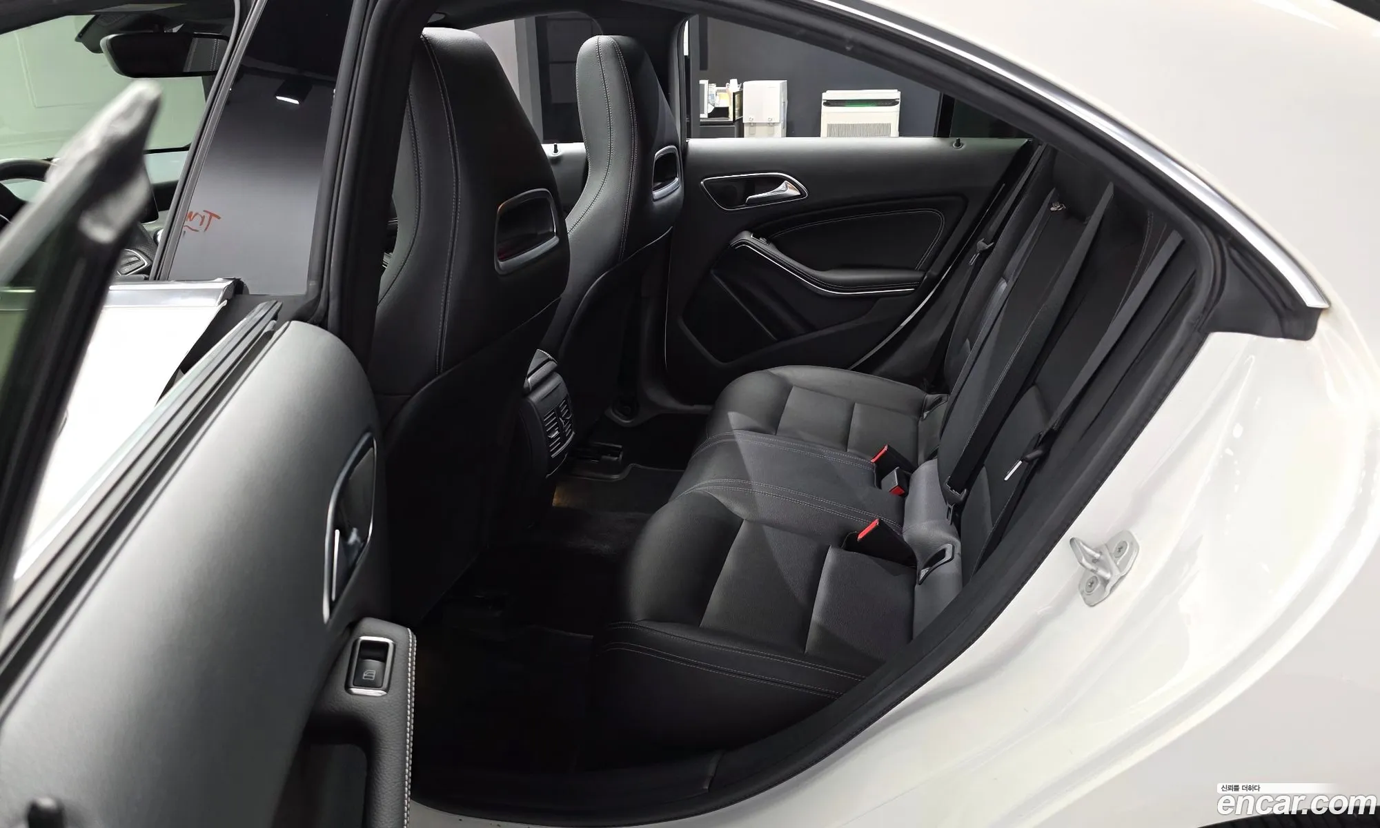 Mercedes-Benz CLA-Class C117 2016 — 15
