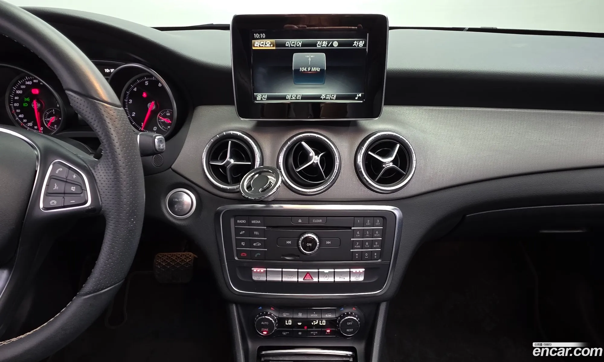 Mercedes-Benz CLA-Class C117 2016 — 9