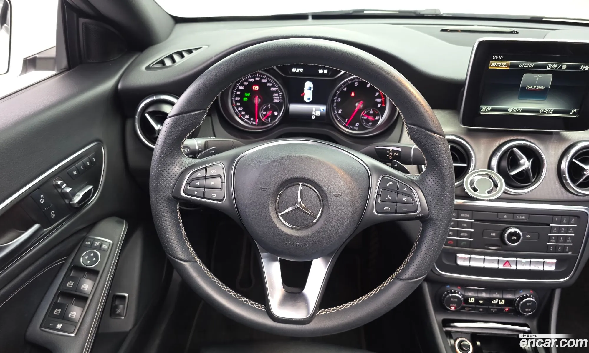 Mercedes-Benz CLA-Class C117 2016 — 19