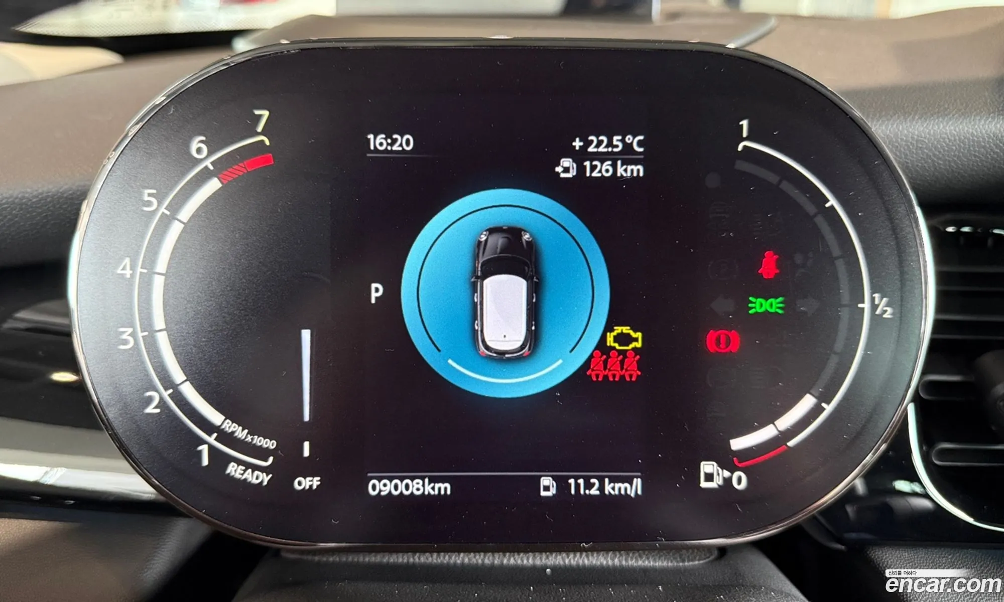 Mini Cooper 2024 — 14