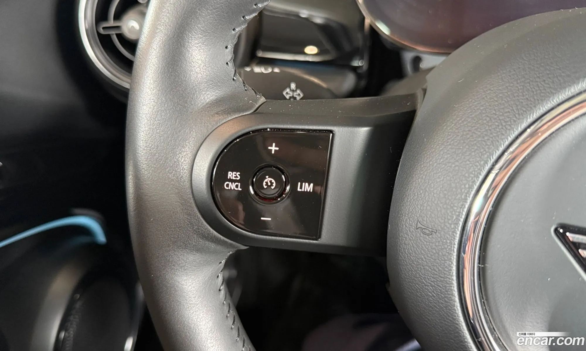 Mini Cooper 2024 — 15