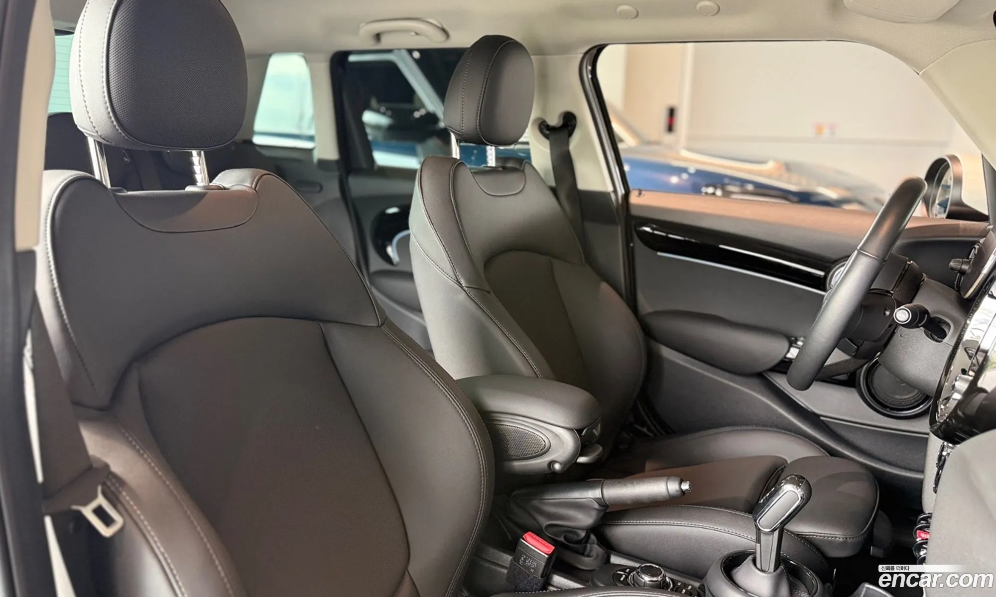 Mini Cooper 2024 — 10