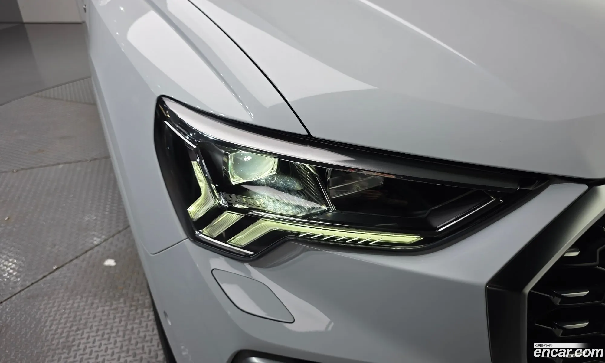 Audi Q3 2023 WAUZZZF3XP1052949 — 32