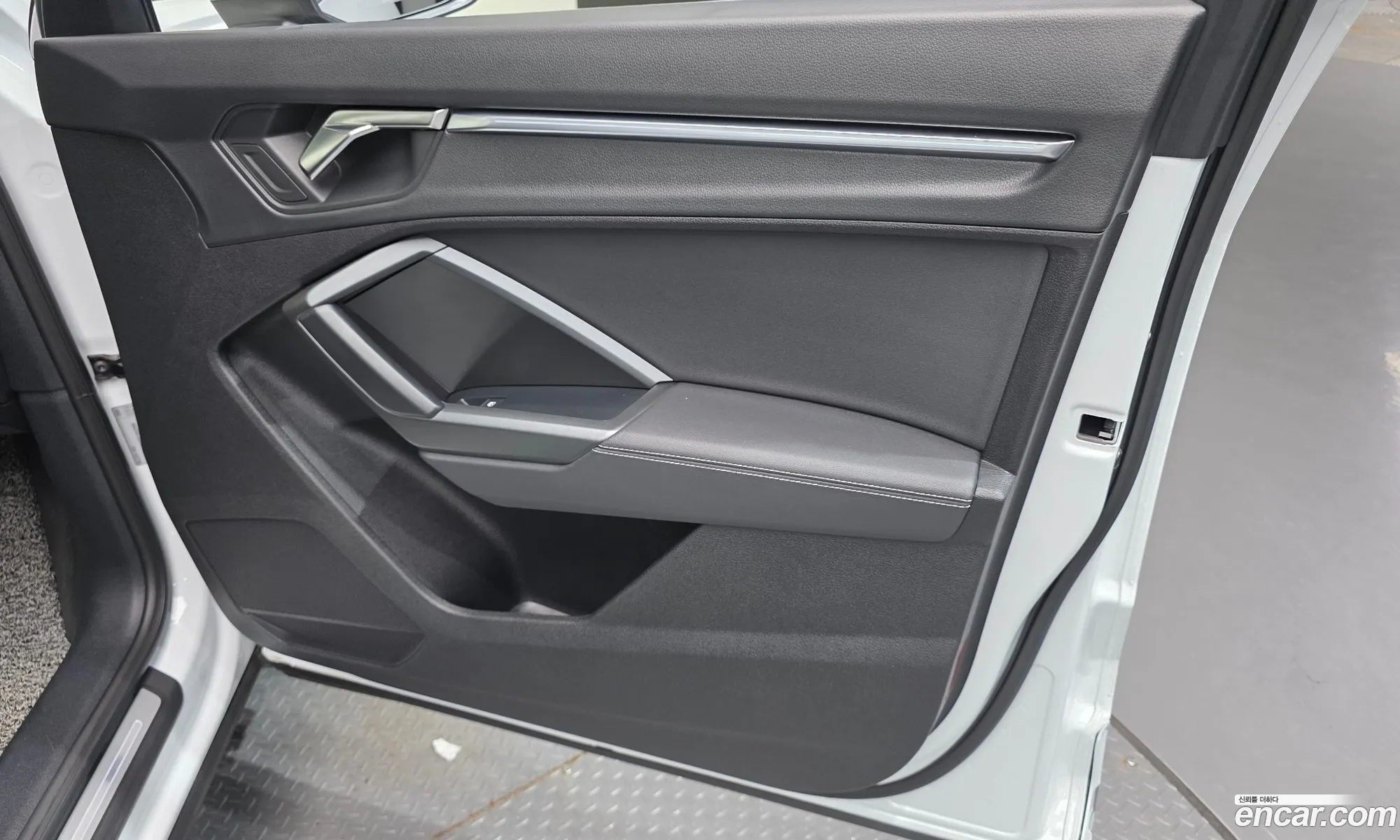 Audi Q3 2023 WAUZZZF3XP1052949 — 7