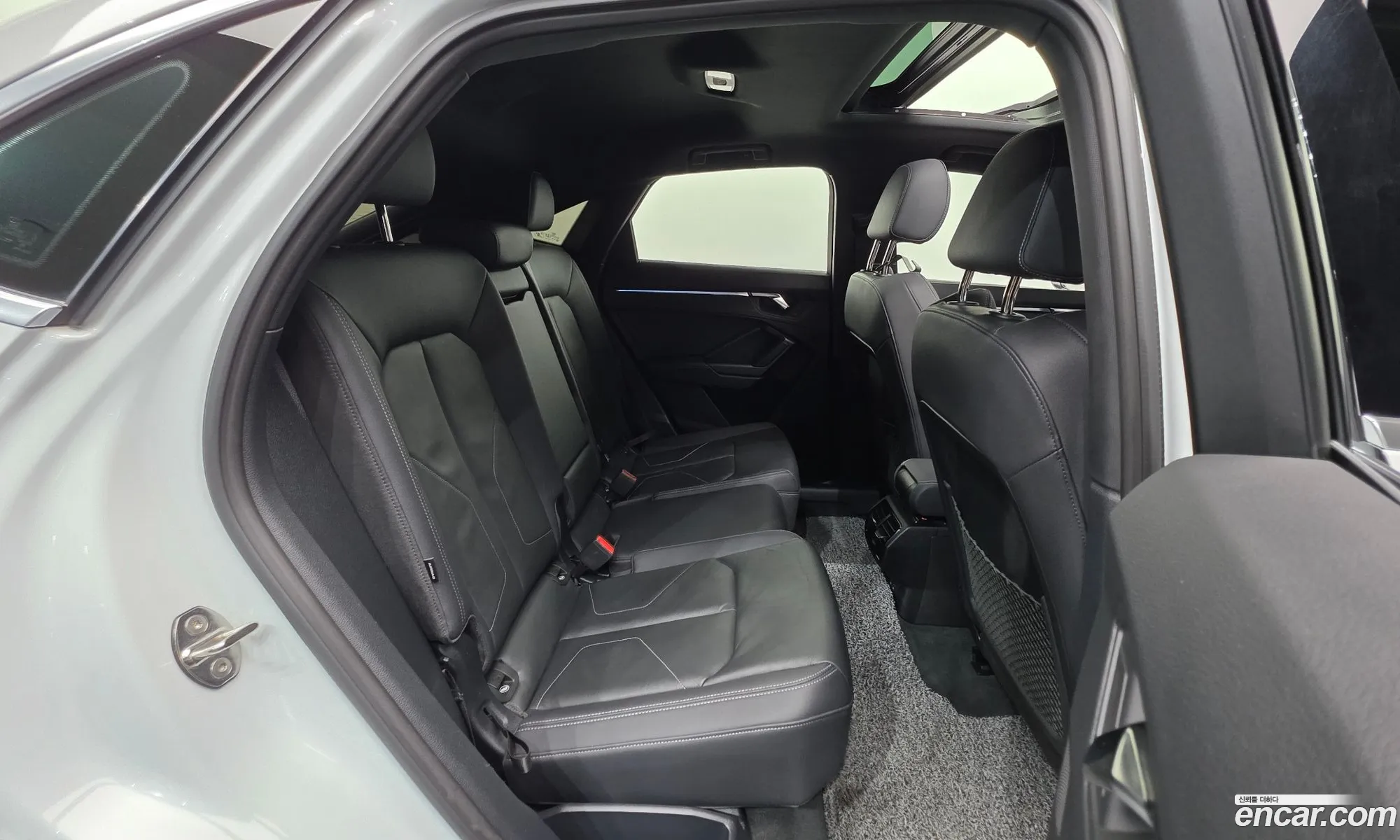 Audi Q3 2023 WAUZZZF3XP1052949 — 10