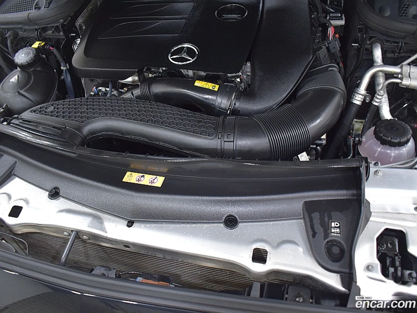 Mercedes-Benz E-Class W213 2023 — 10