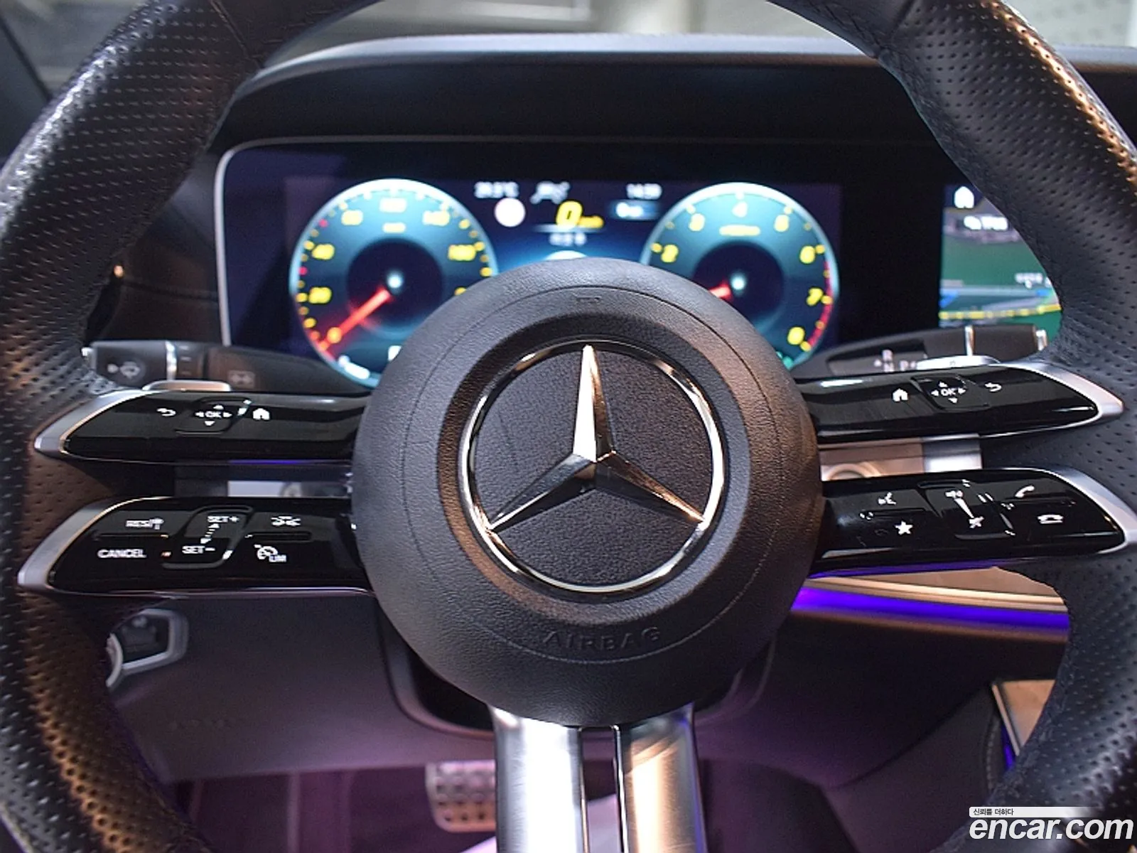 Mercedes-Benz E-Class W213 2023 — 19