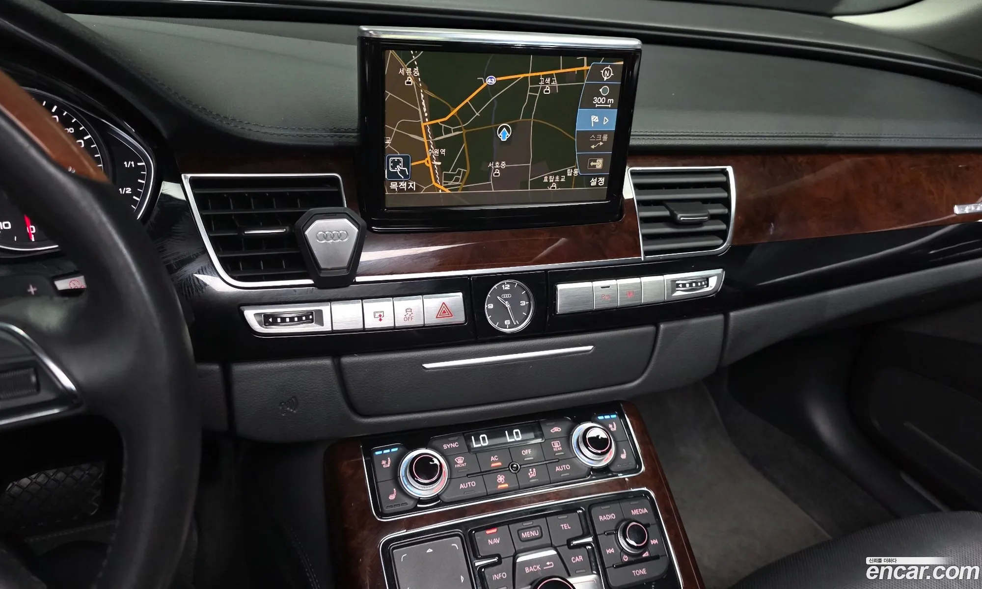 Audi A8 2012 WAUZZZ4H7CN013625 — 12