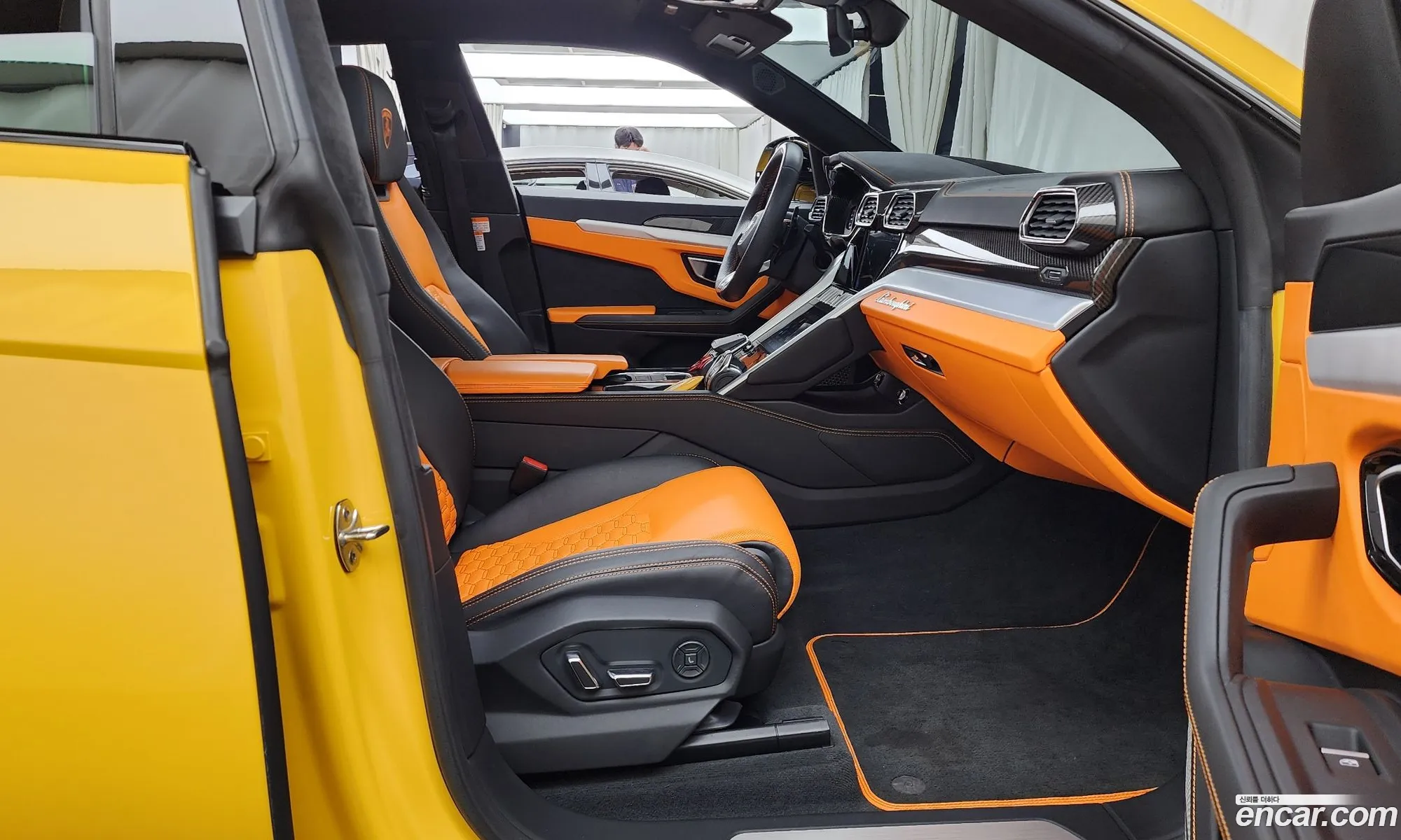 Lamborghini Urus 2021 ZPBEA1ZL4MLA13546 — 5