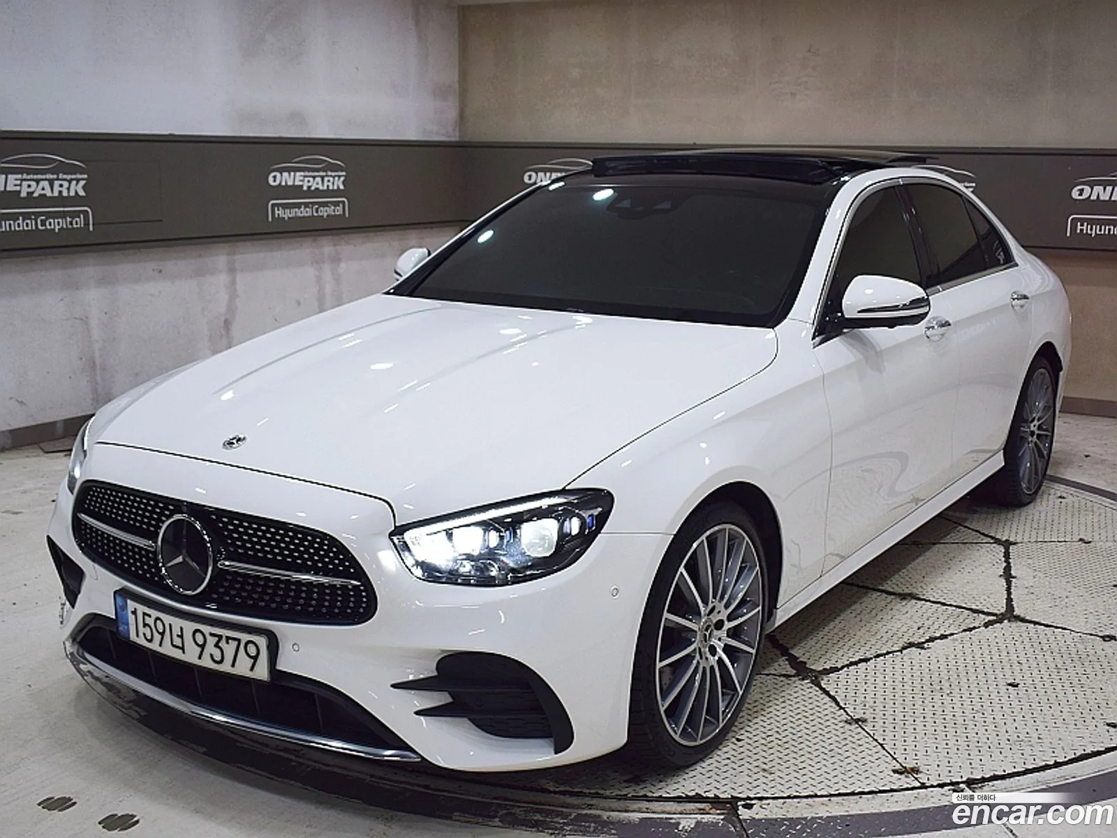 Mercedes-Benz E-Class W213 2022 — 17