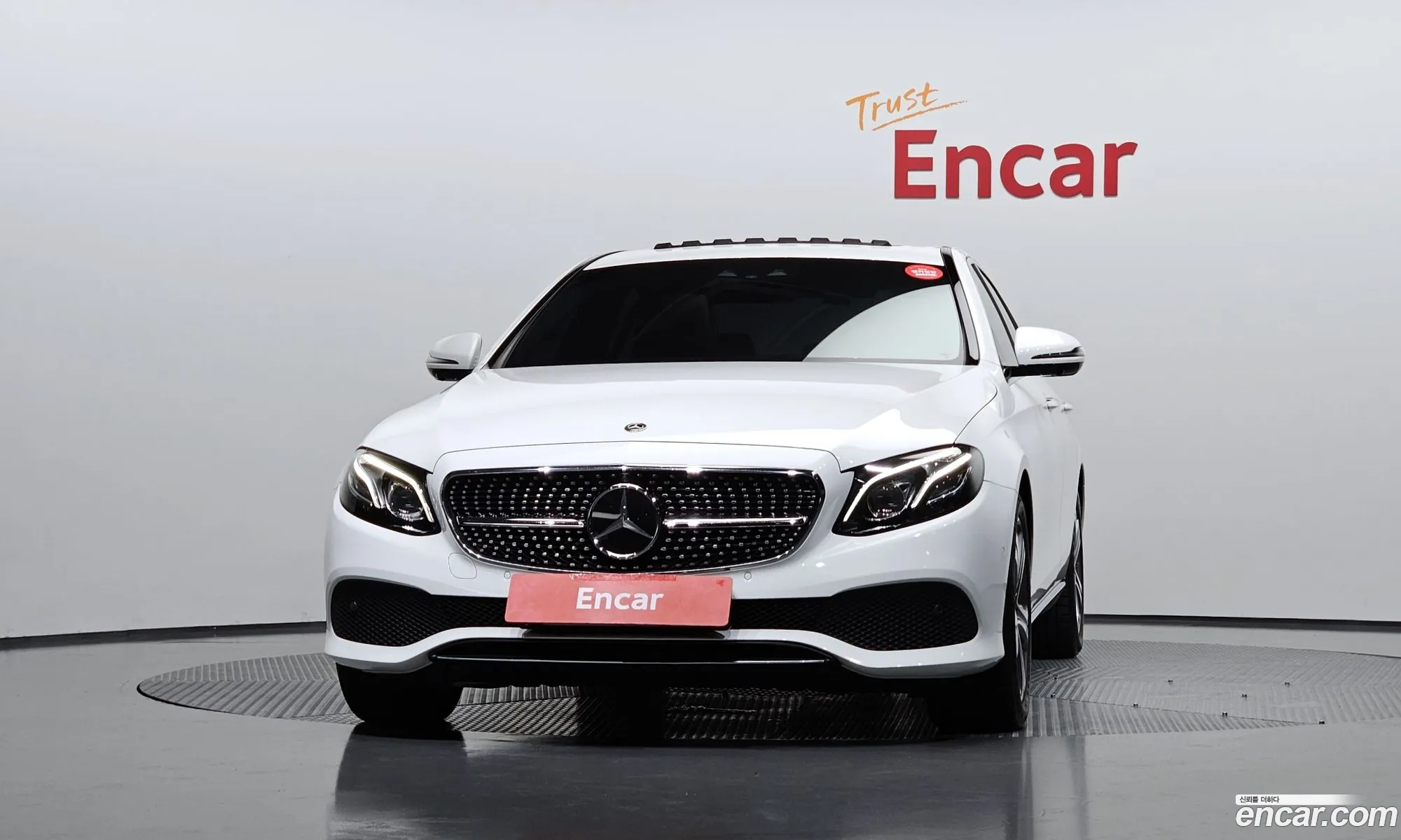Mercedes-Benz E-Class W213 2017 WDDZF4KB9HA249856 — 17