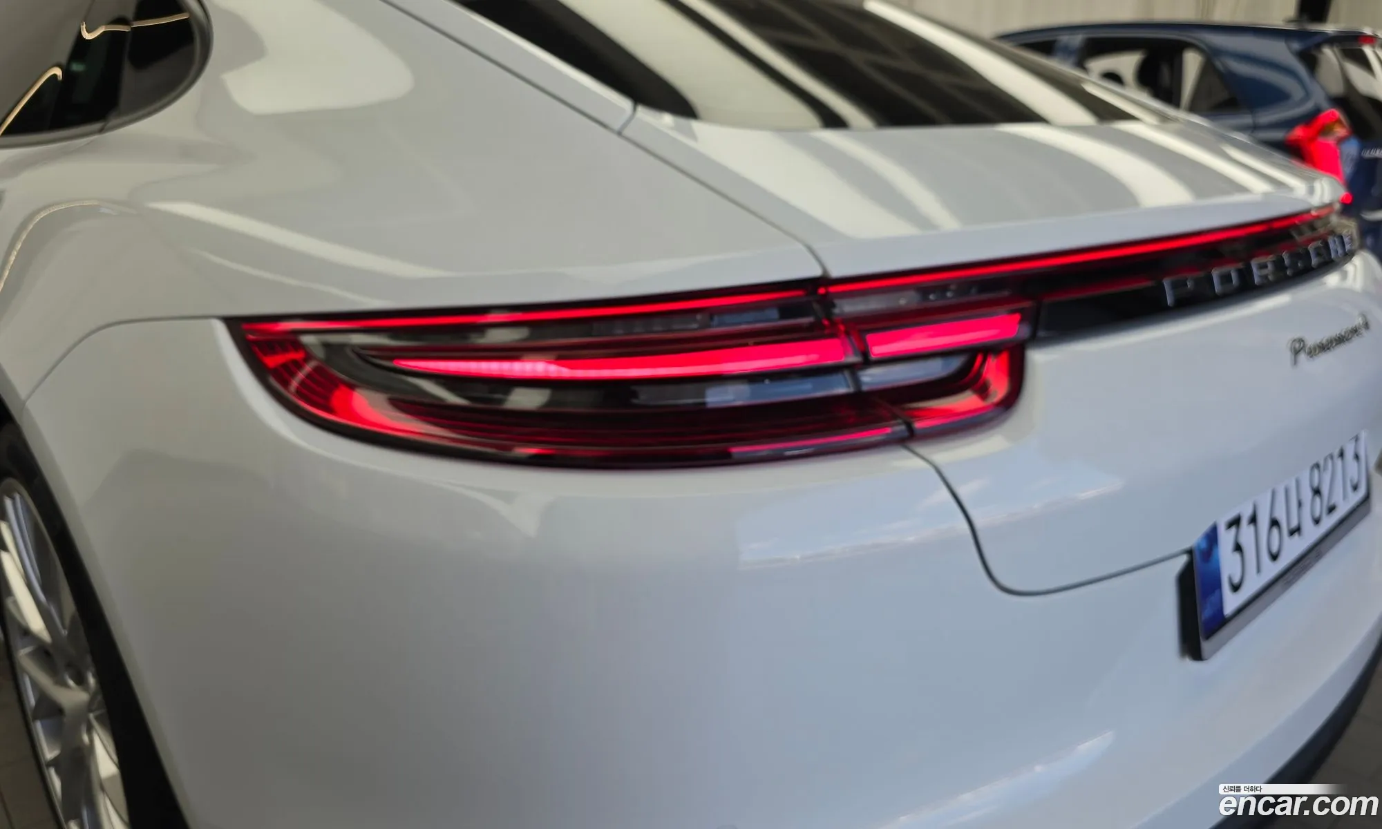 Porsche Panamera 2018 — 17