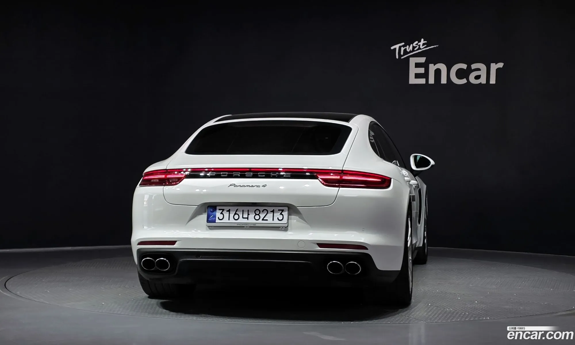 Porsche Panamera 2018 — 28