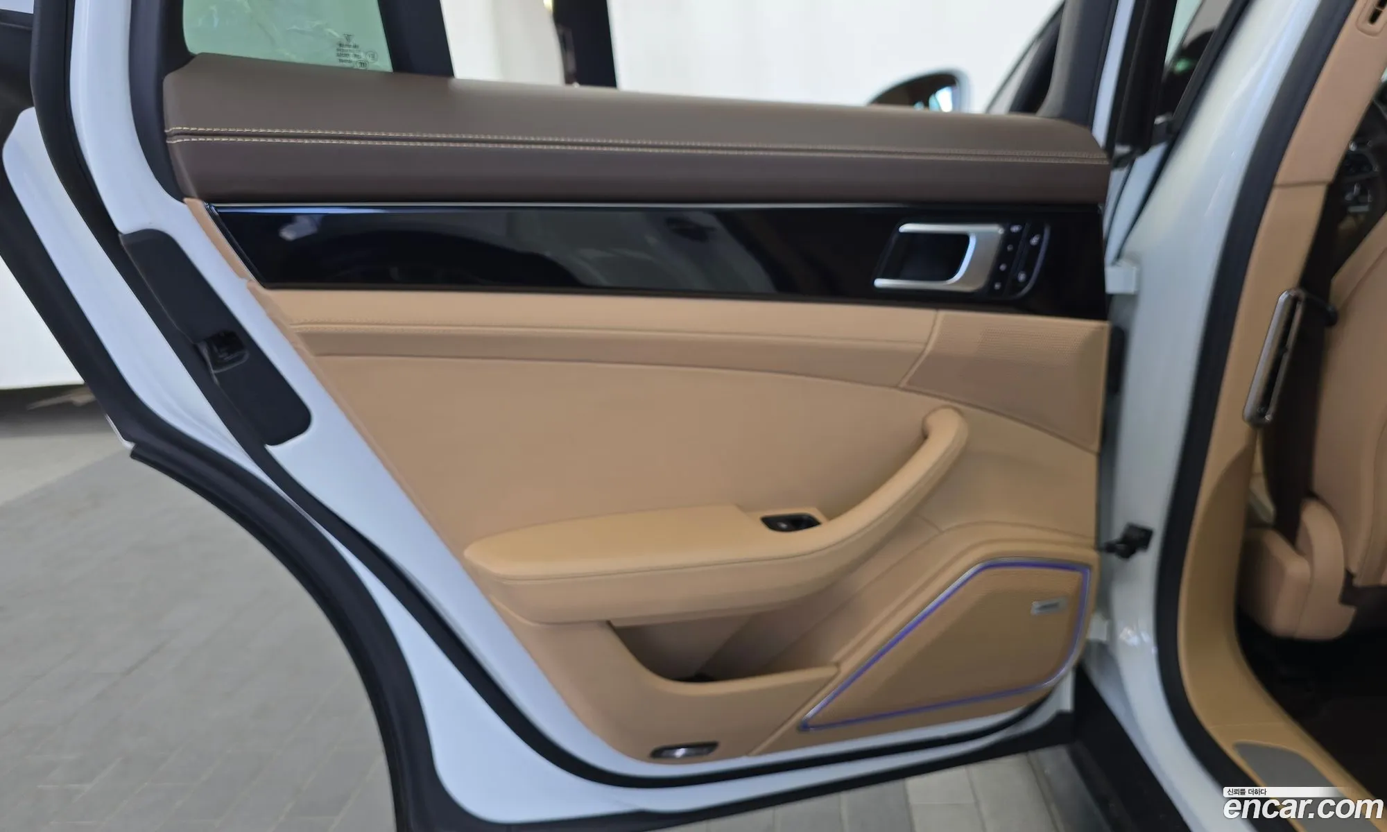 Porsche Panamera 2018 — 20