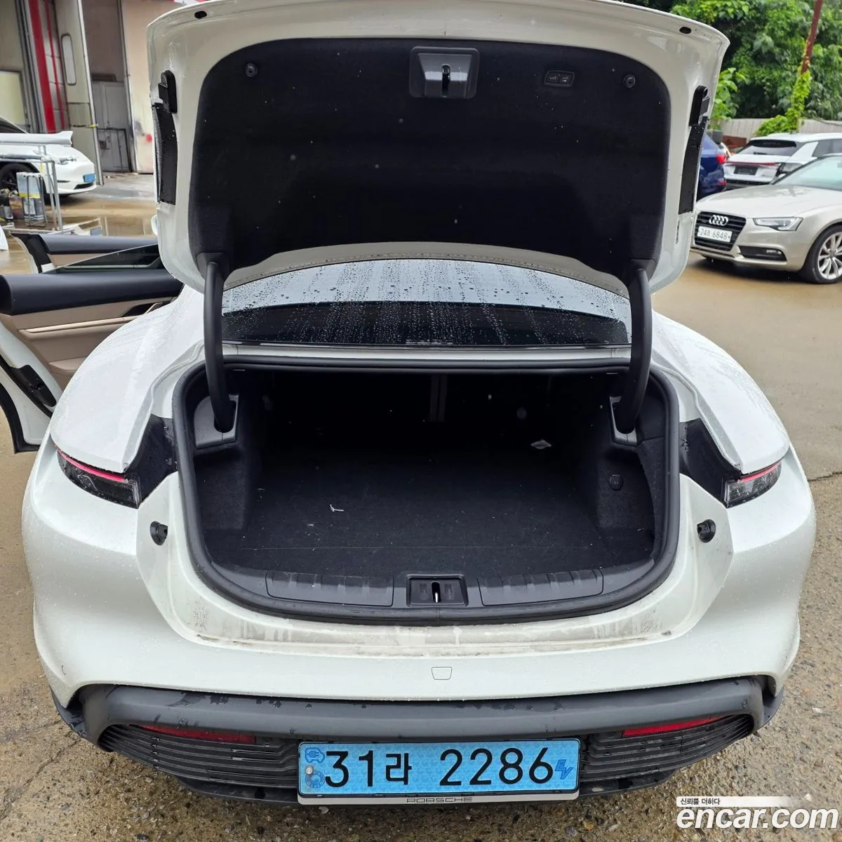 Porsche Taycan 2022 — 15