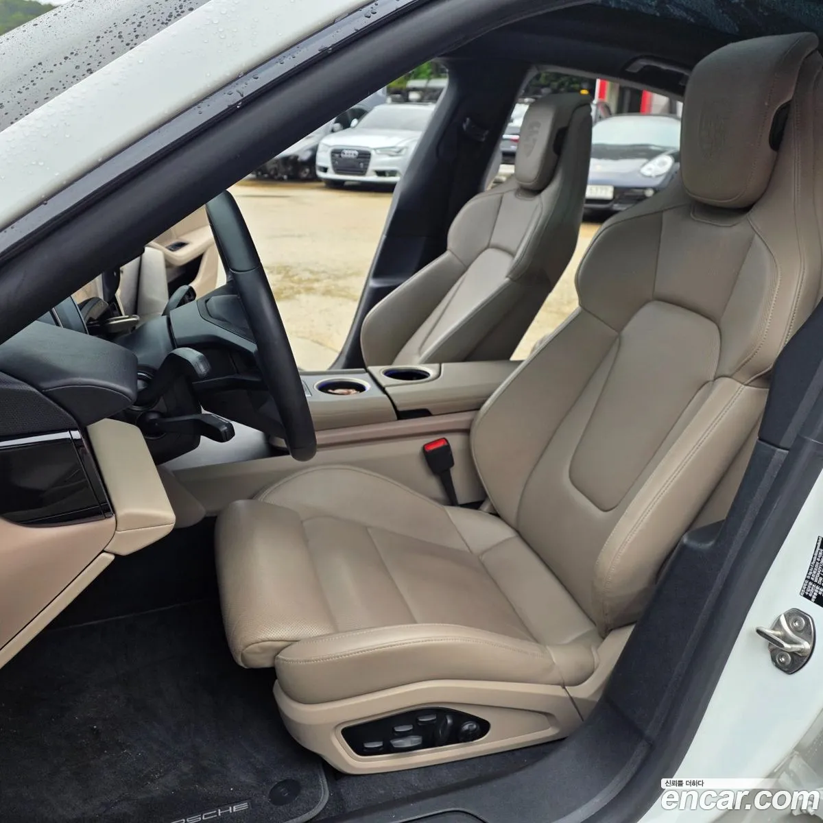 Porsche Taycan 2022 — 9