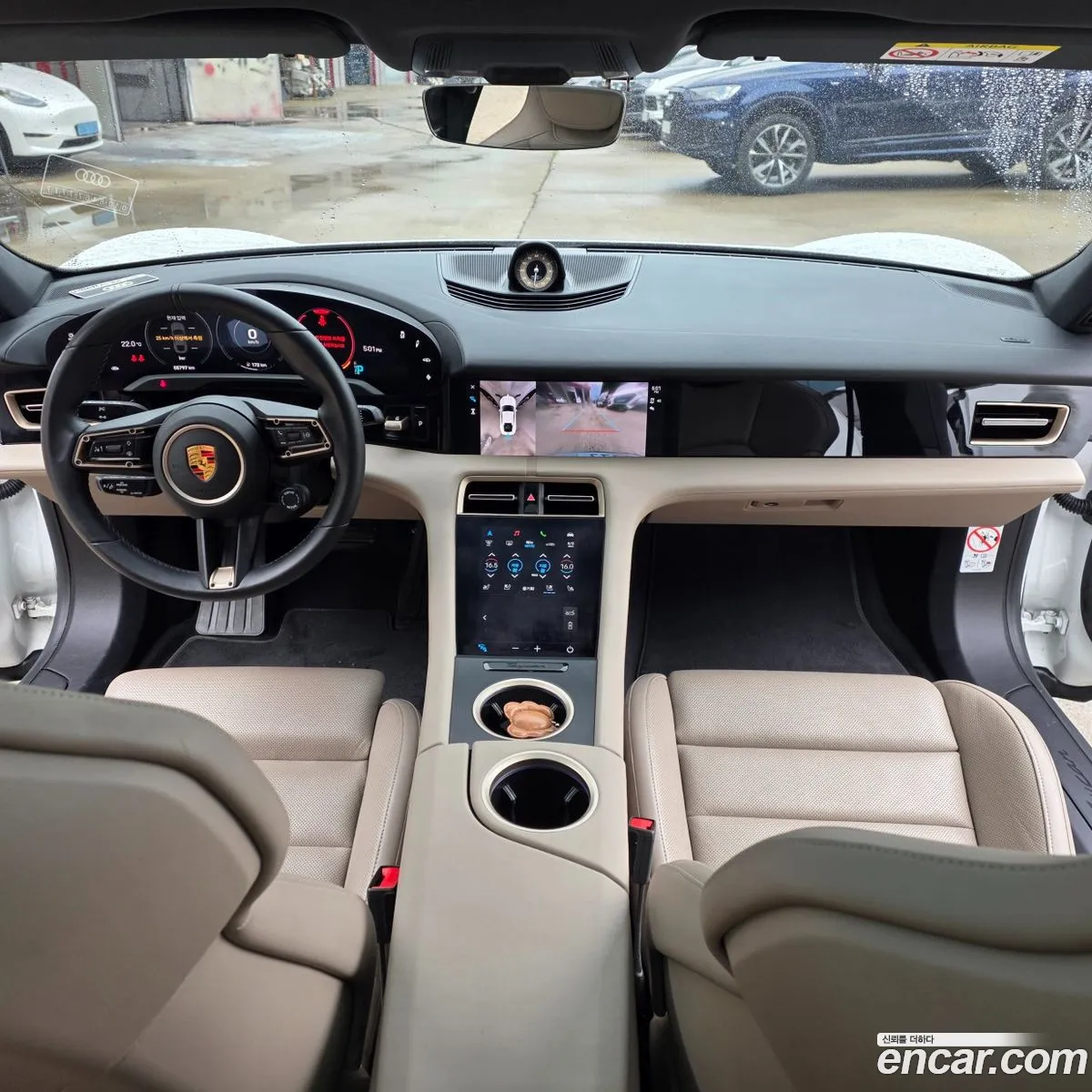 Porsche Taycan 2022 — 19