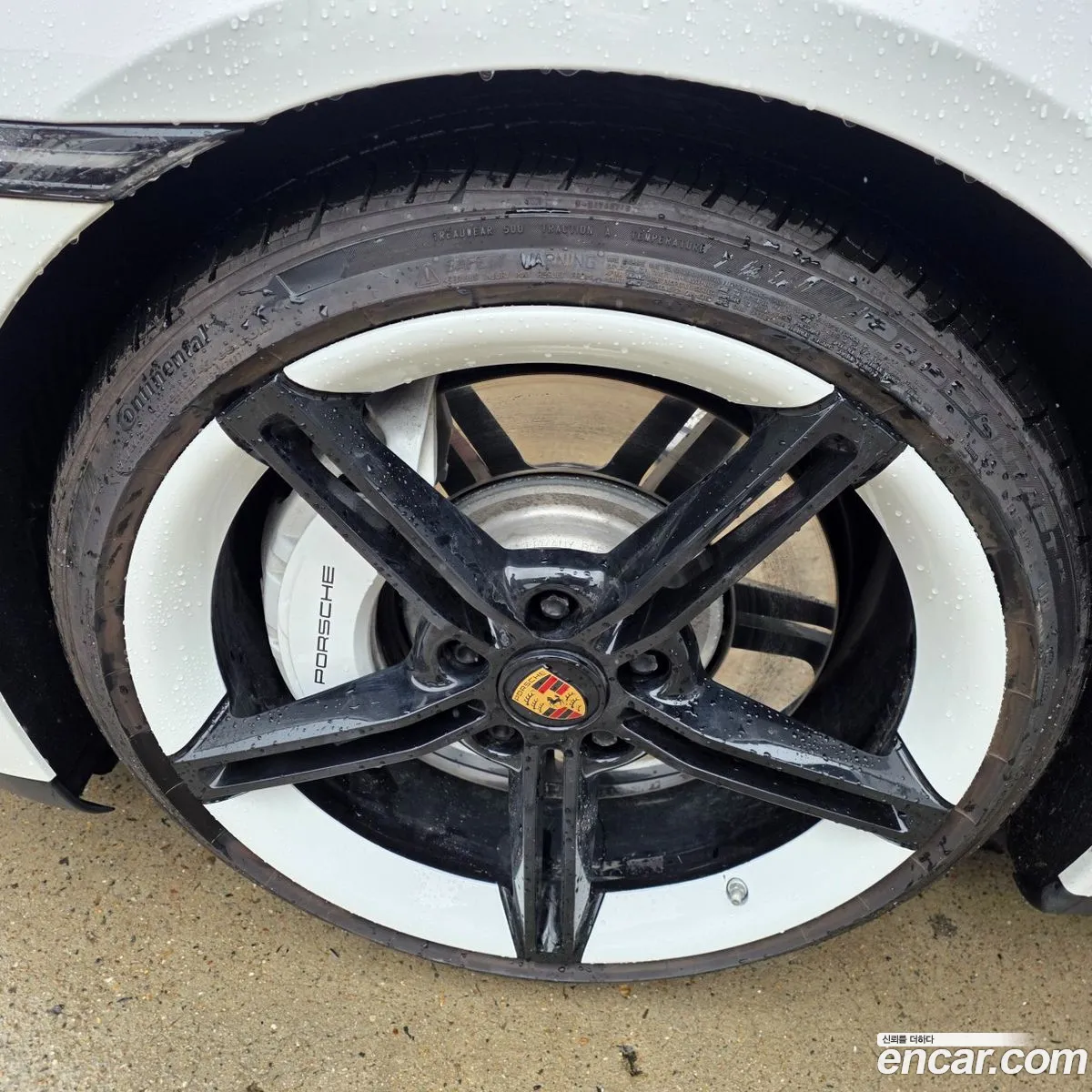Porsche Taycan 2022 — 10