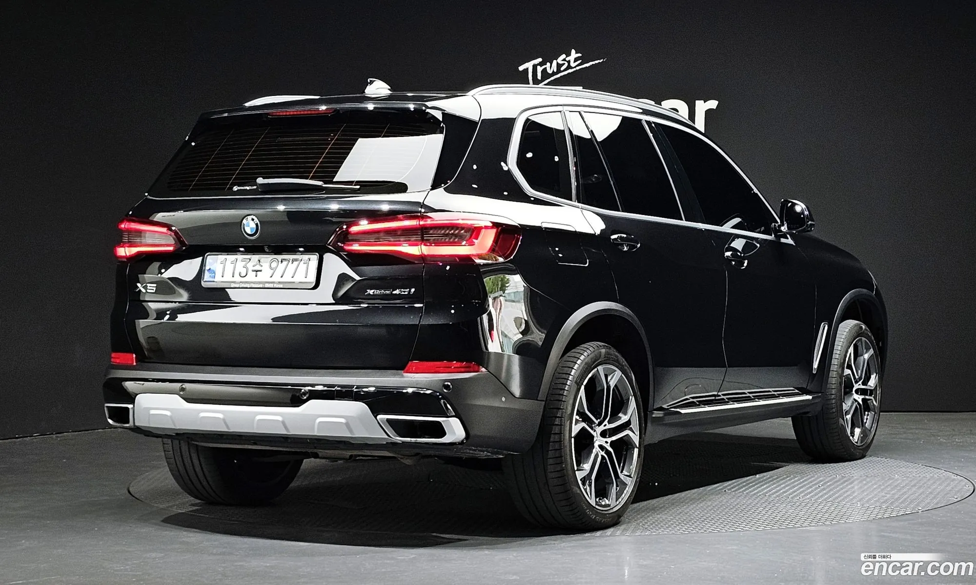 BMW X5 2021 WBACR6102M9H27727 — 11