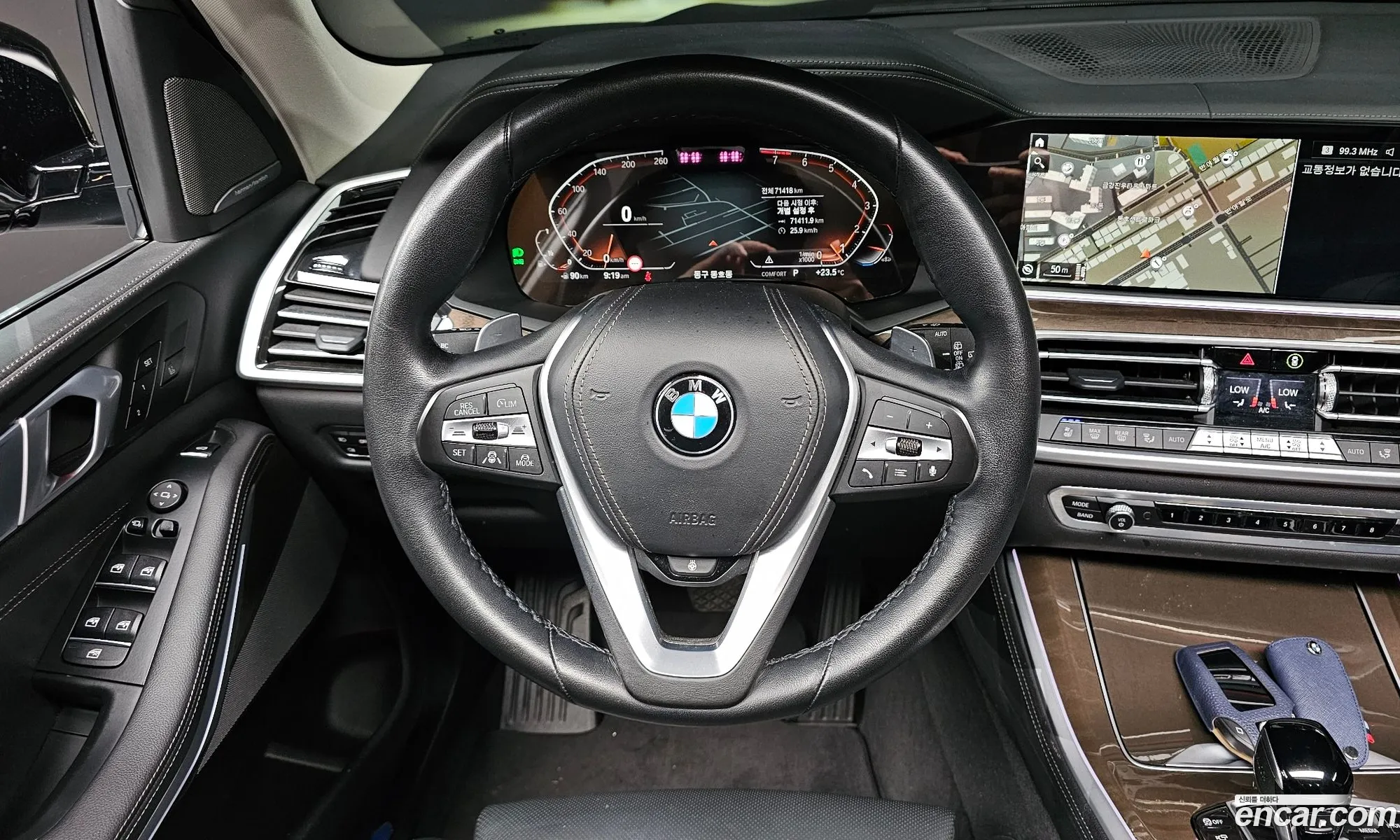 BMW X5 2021 WBACR6102M9H27727 — 6