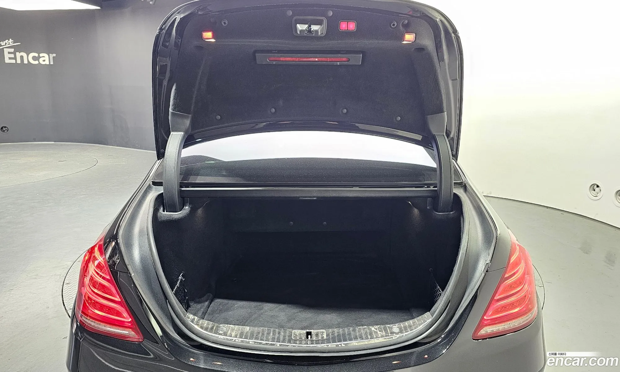 Mercedes-Benz S-Class W222 2016 WDDUG8FB4GA280634 — 18