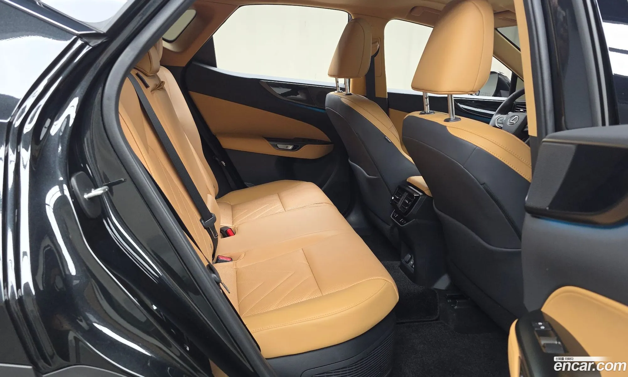 Lexus NX450h+ 2025 — 9