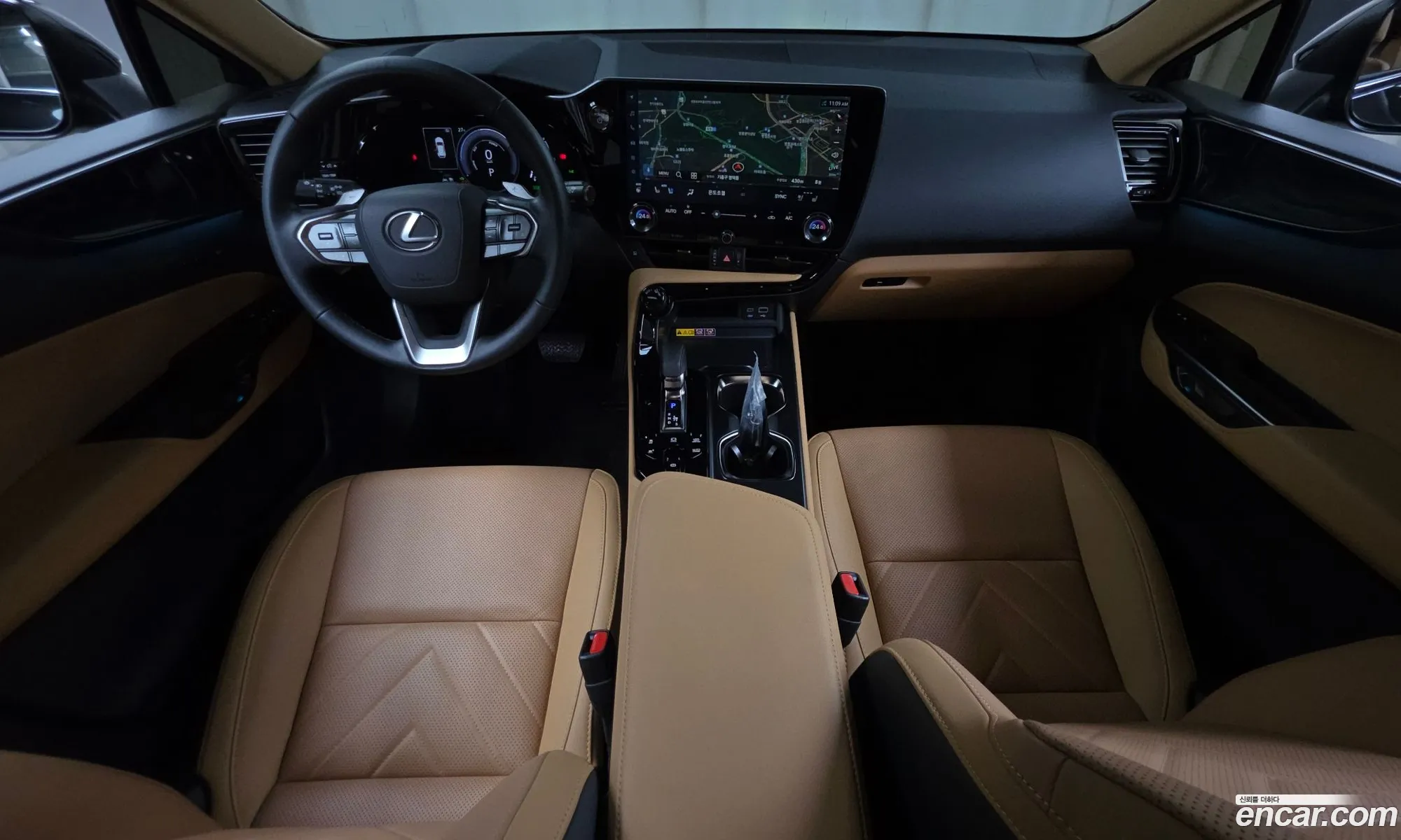 Lexus NX450h+ 2025 — 18