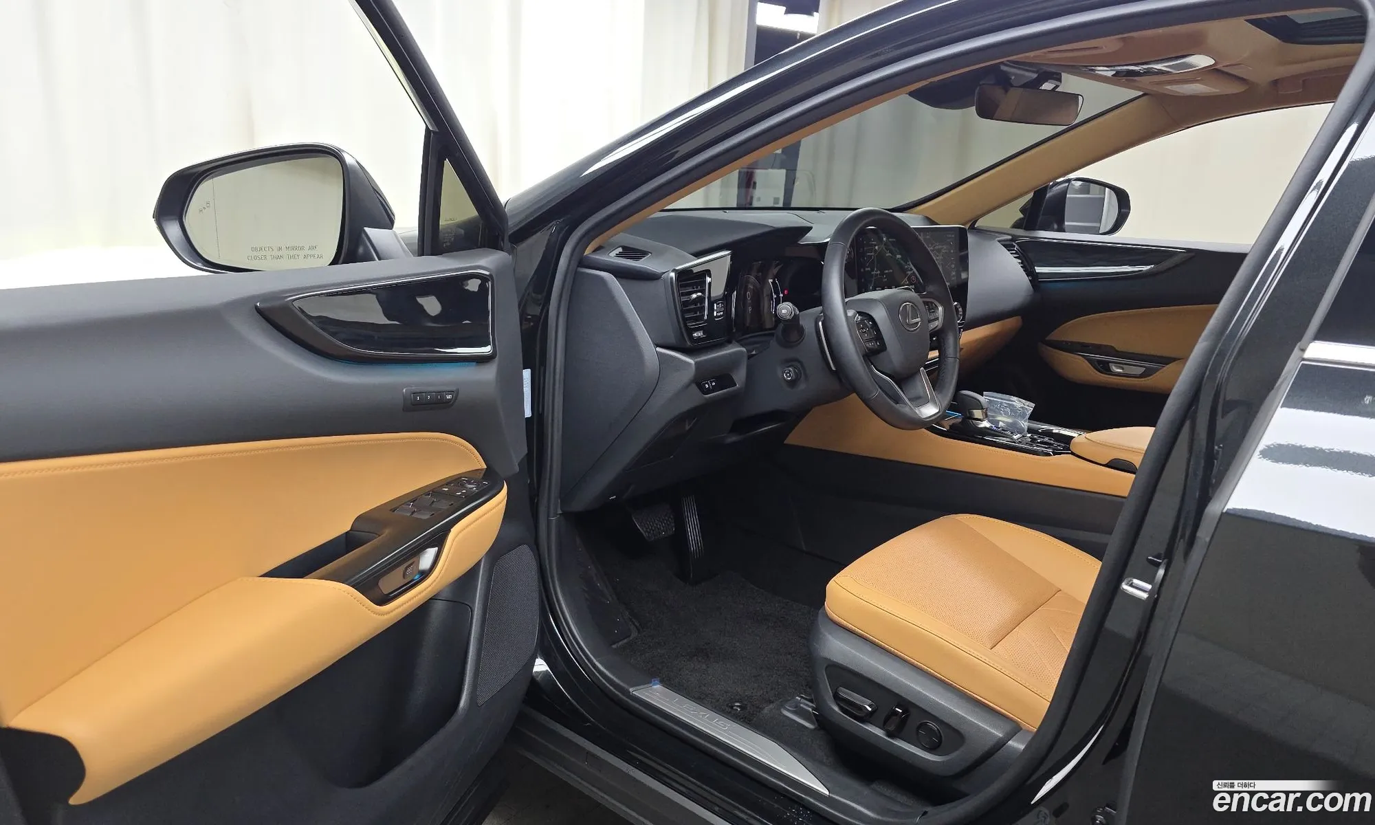 Lexus NX450h+ 2025 — 7