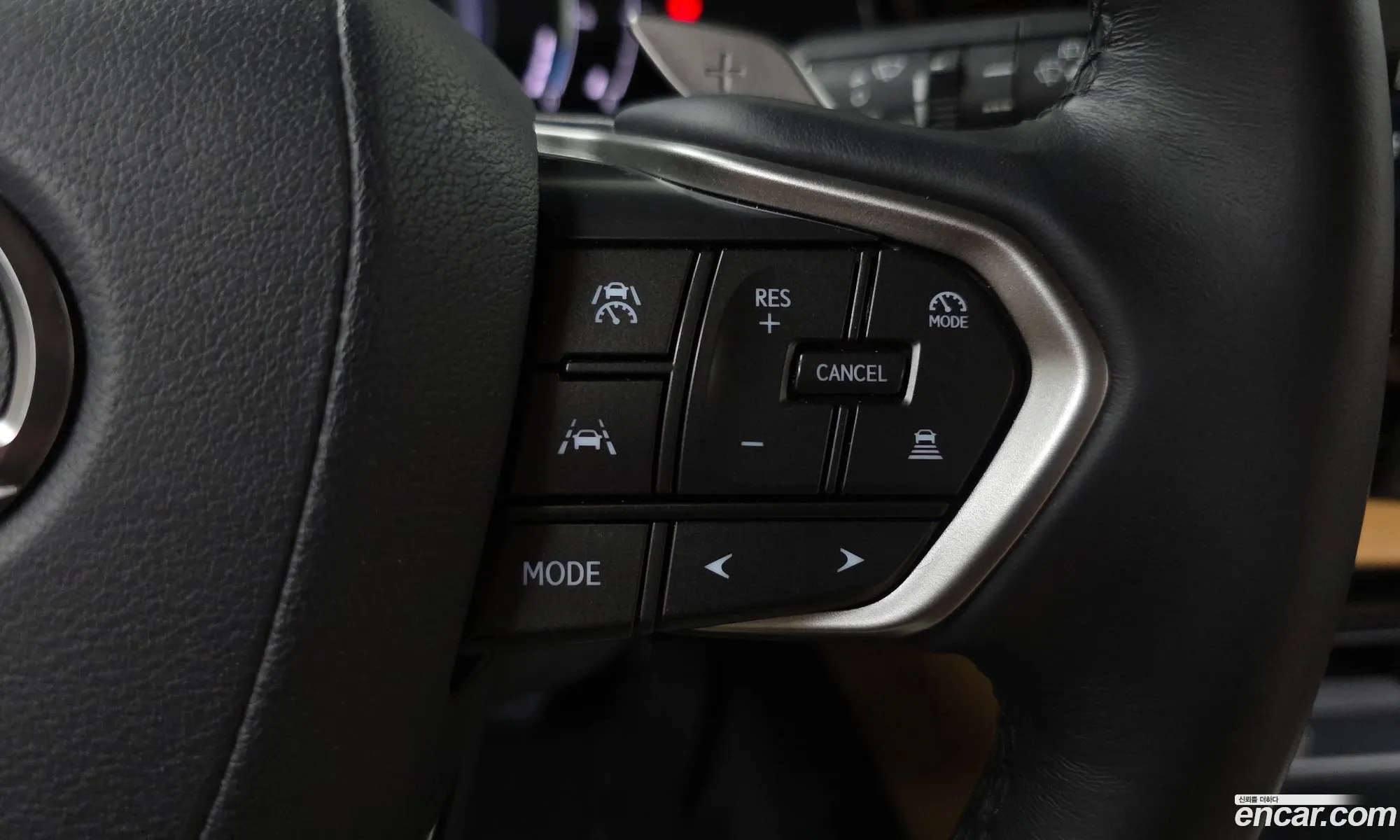 Lexus NX450h+ 2025 — 22