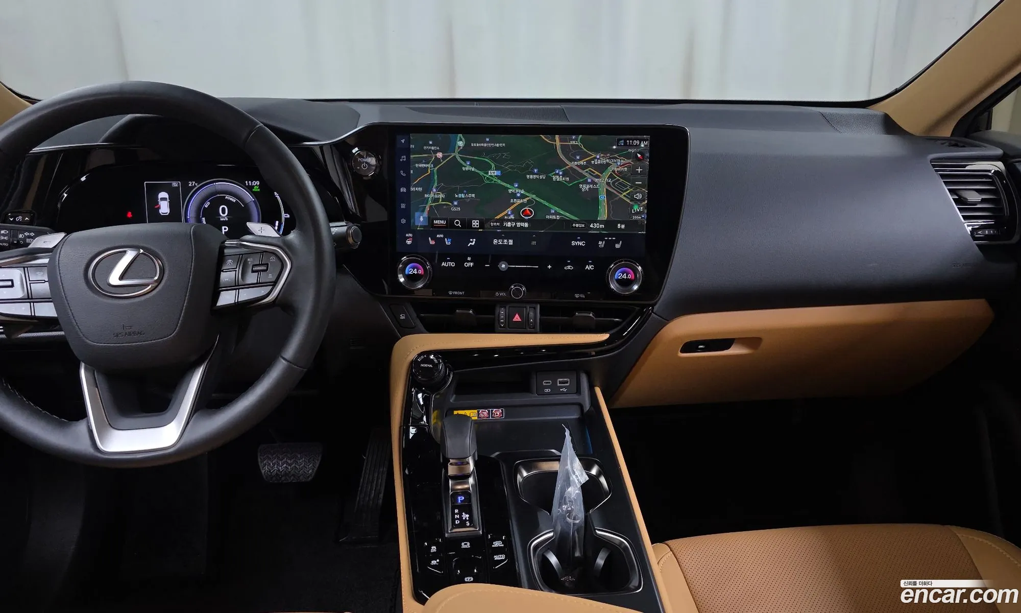 Lexus NX450h+ 2025 — 17