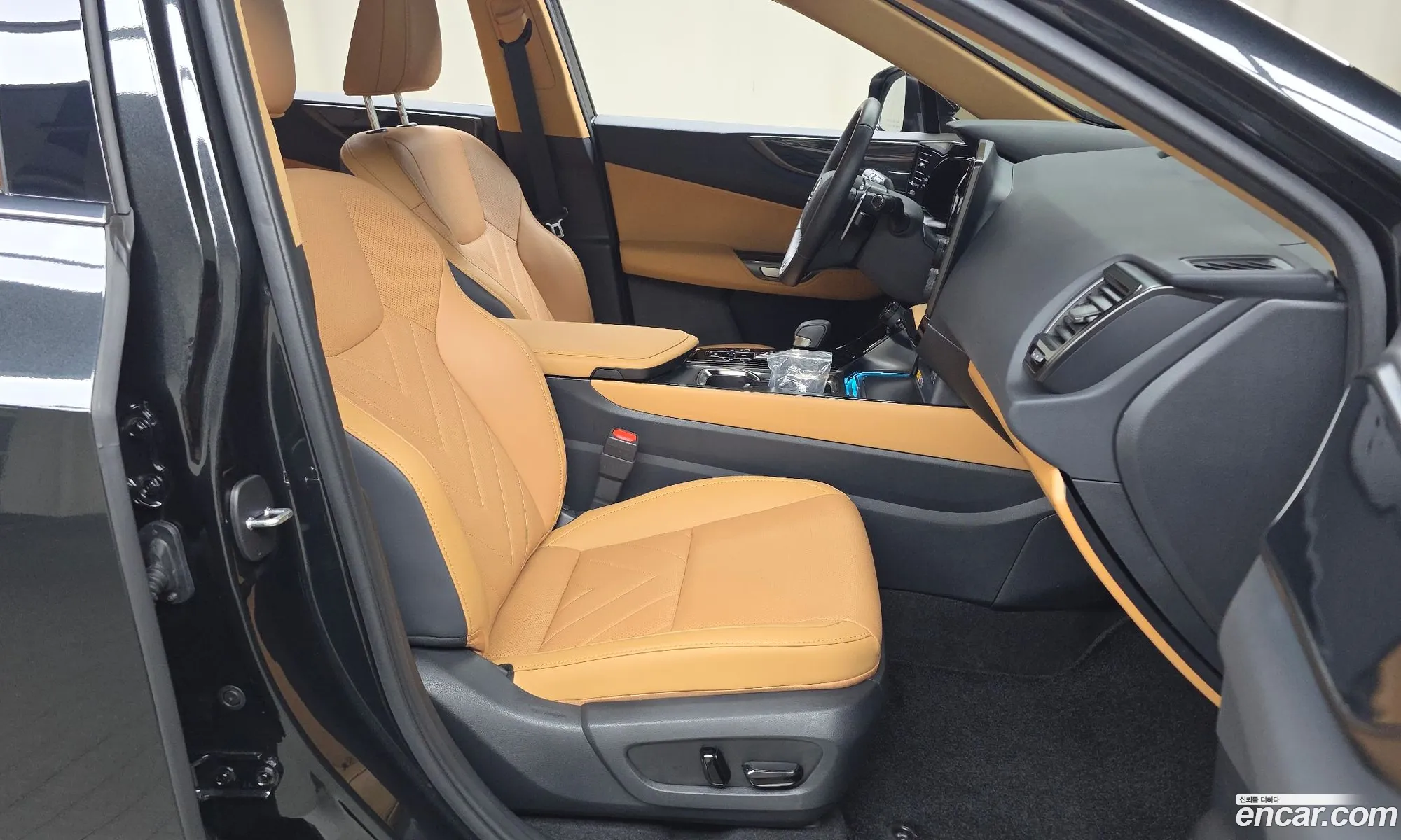 Lexus NX450h+ 2025 — 8