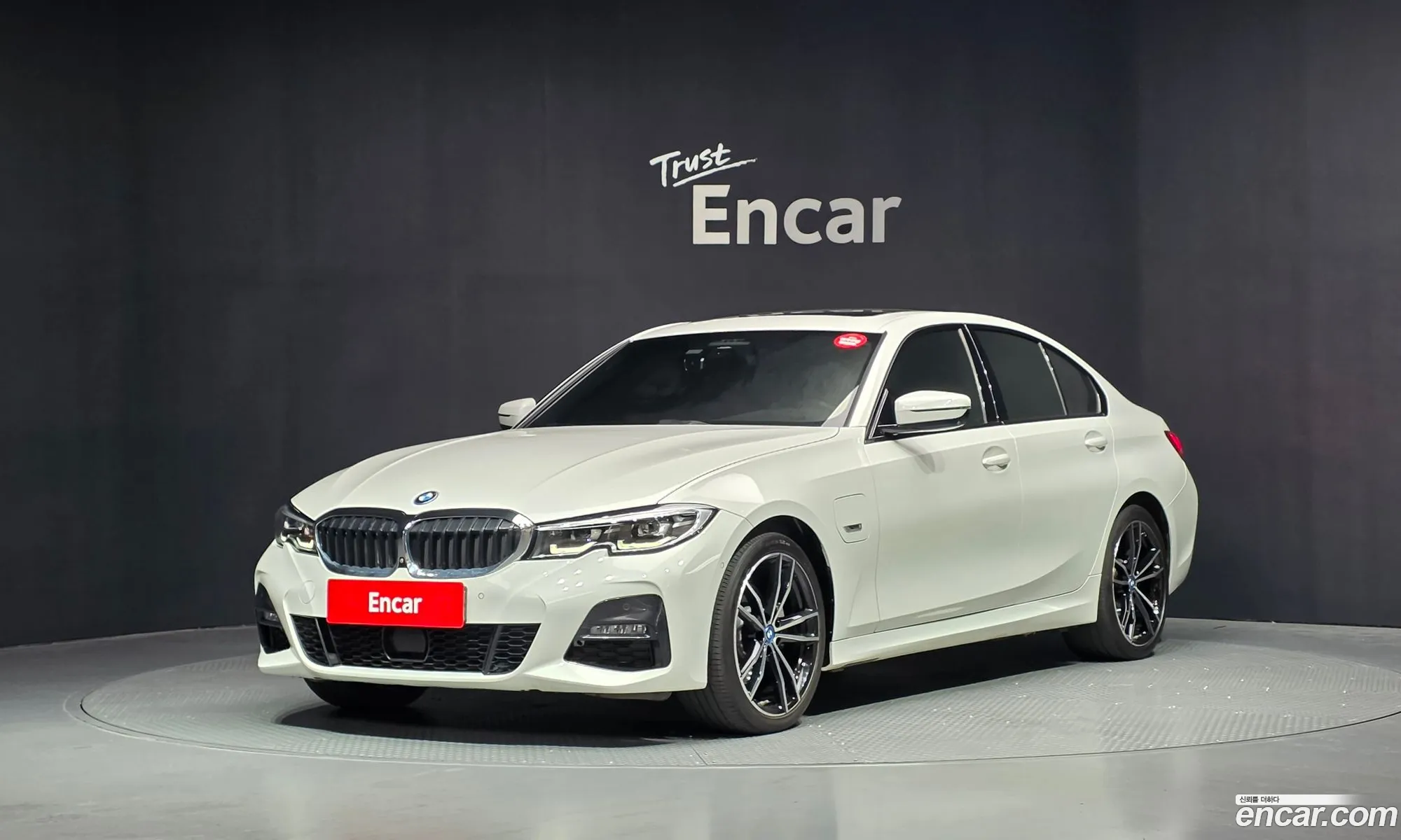 BMW 3 Series 2022 — 24