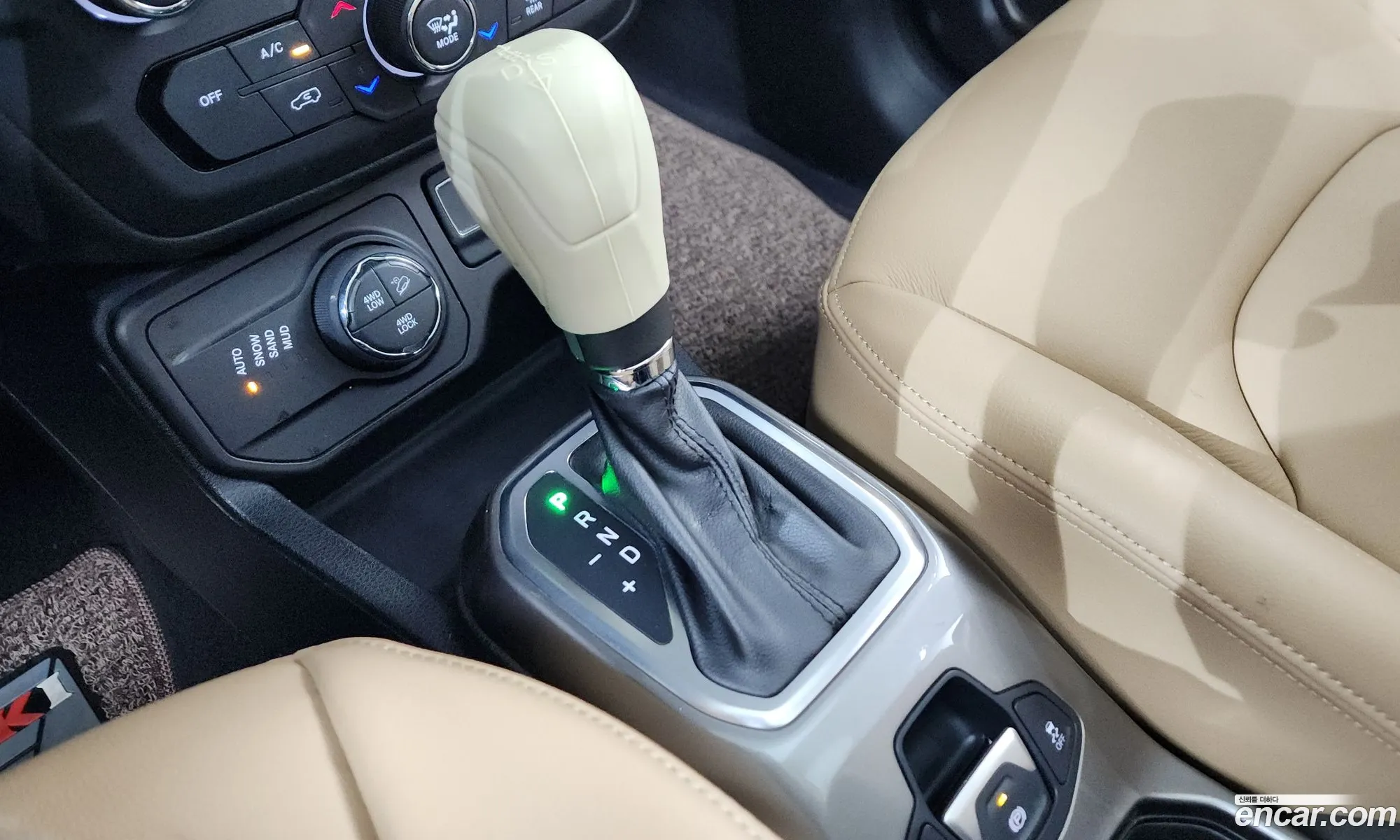 Jeep Renegade 2018 1C4BU0000JPH93429 — 6