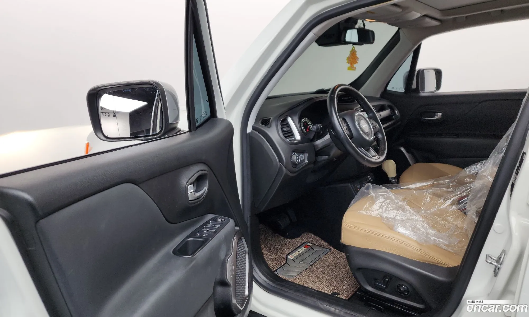 Jeep Renegade 2018 1C4BU0000JPH93429 — 17