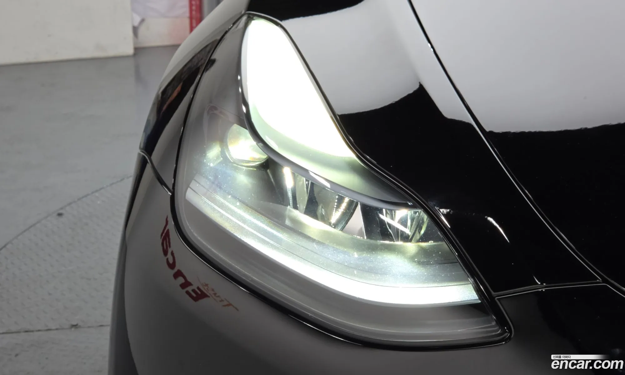 Tesla Model Y 2024 — 25