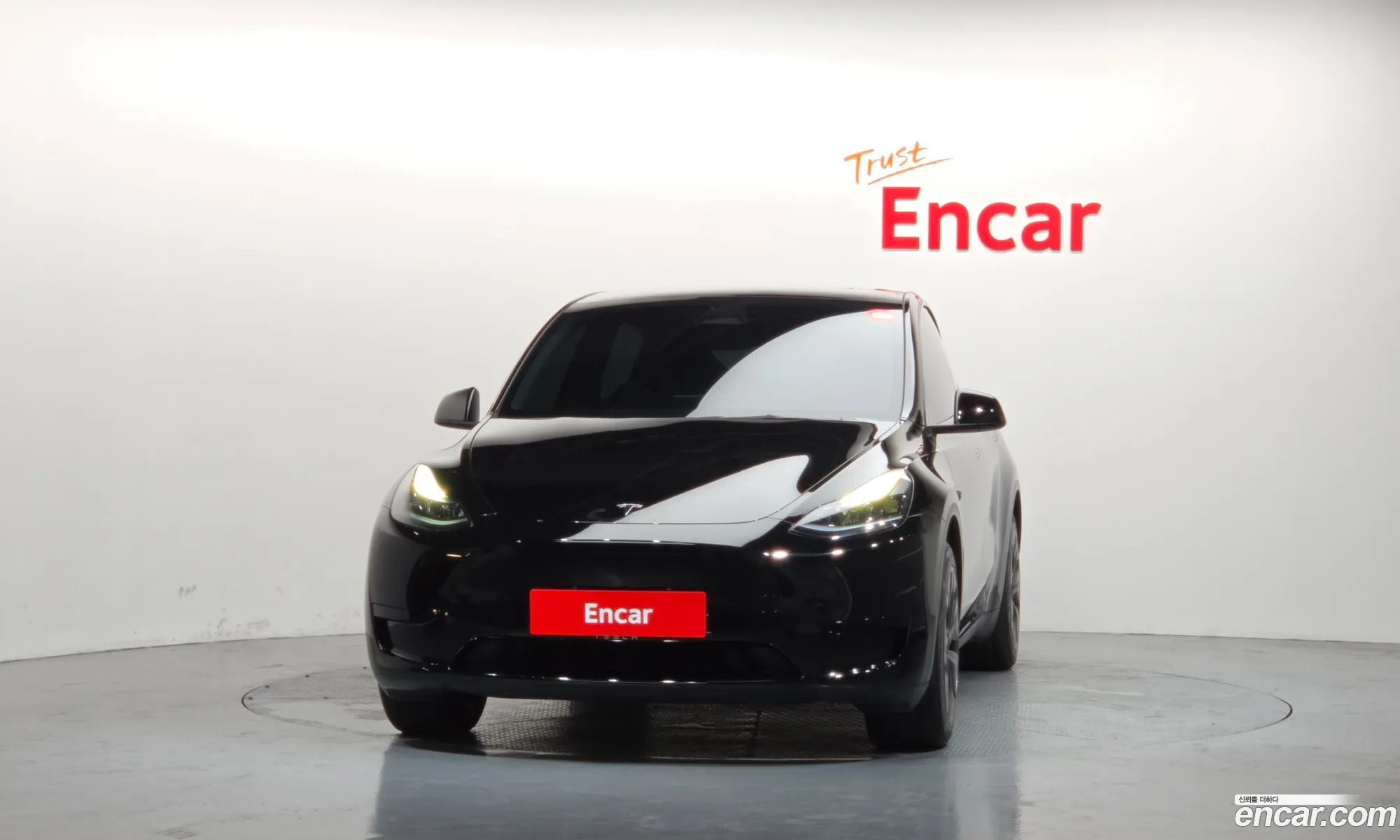 Tesla Model Y 2024 — 26
