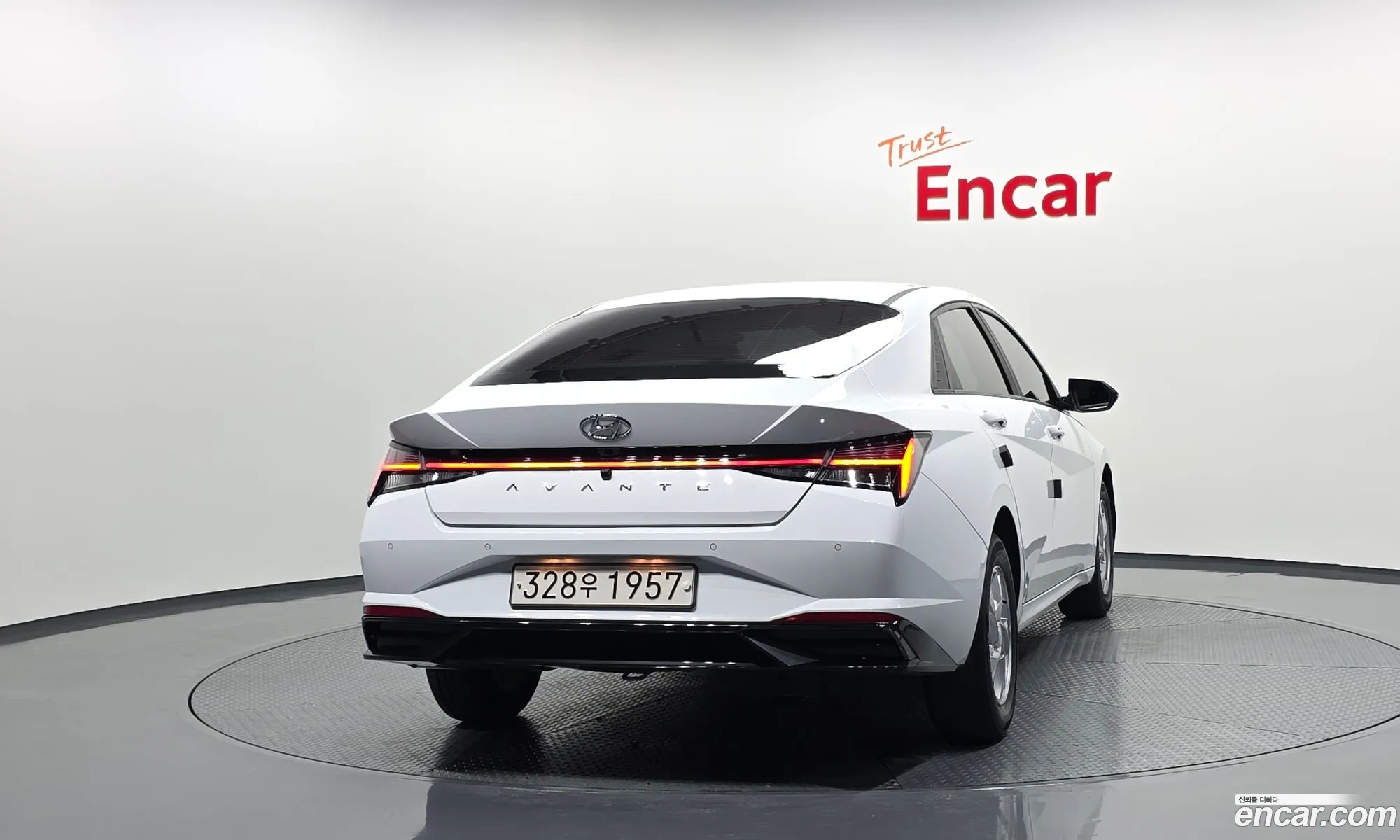 Hyundai Elantra 2021 — 3
