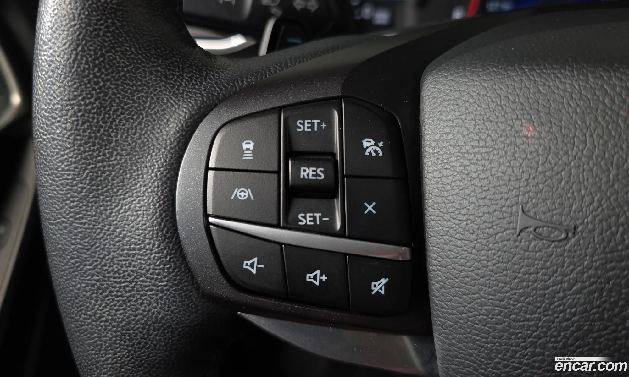 Ford Explorer 6th Gen 2020 — 26