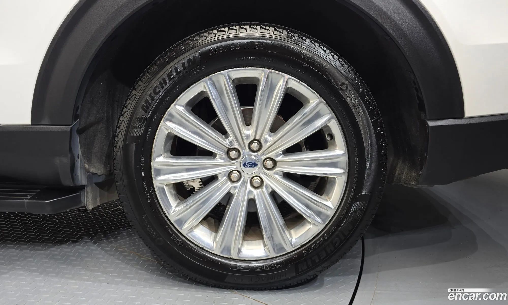 Ford Explorer 6th Gen 2020 — 12