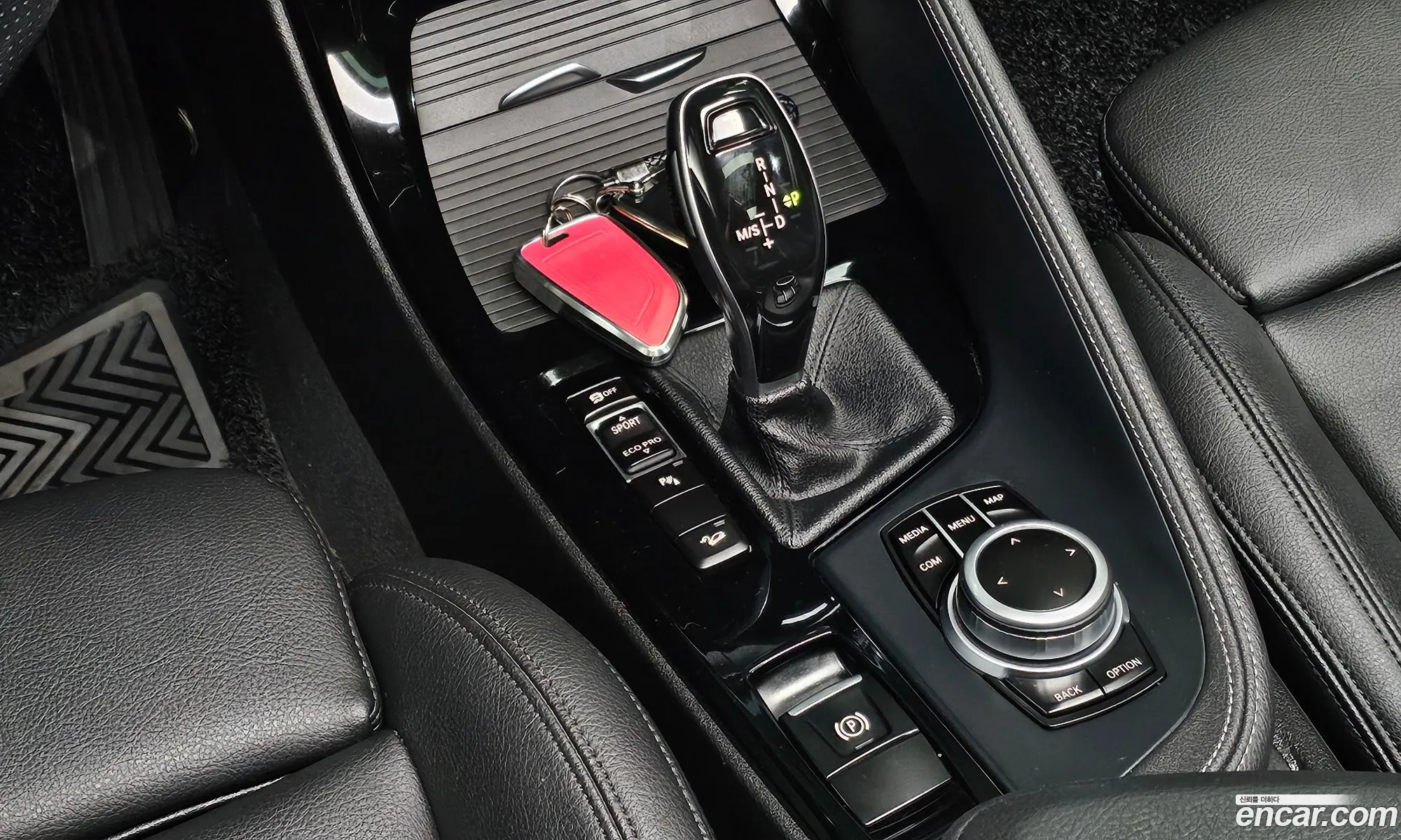 BMW X2 2020 WBA11DF02L5P99719 — 8