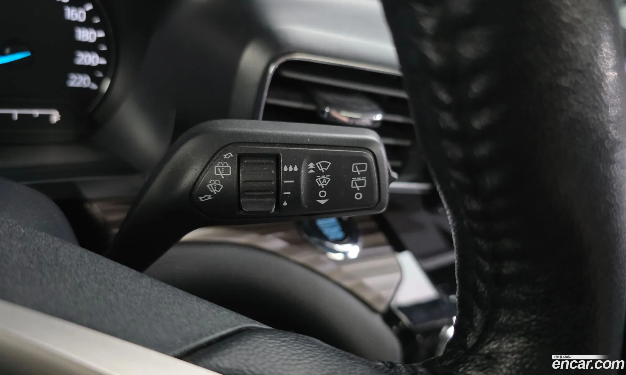 Ford Explorer 6th Gen 2021 1FMSK8FH4MGA09582 — 5