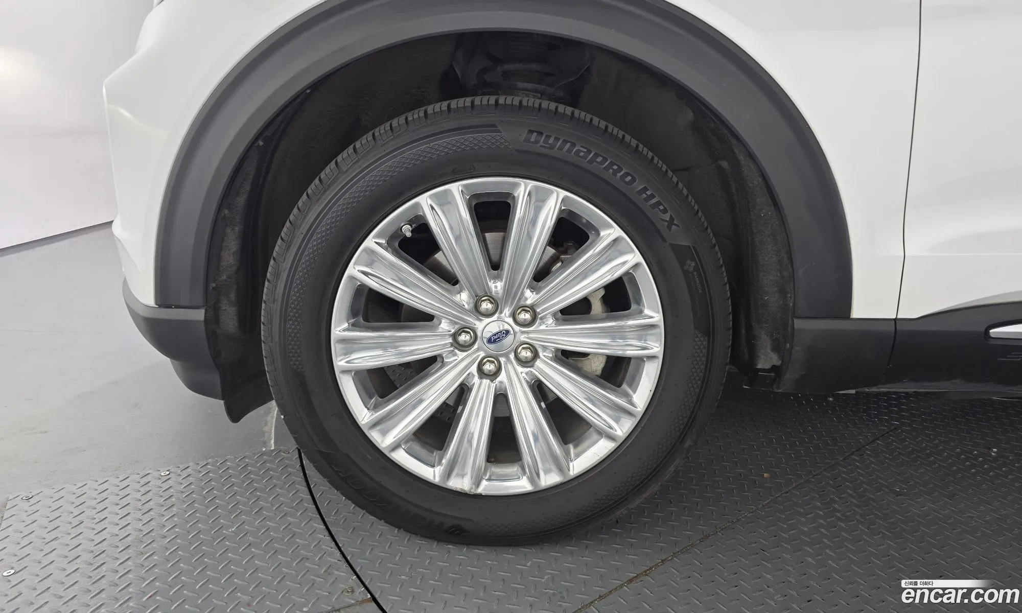 Ford Explorer 6th Gen 2021 1FMSK8FH4MGA09582 — 6