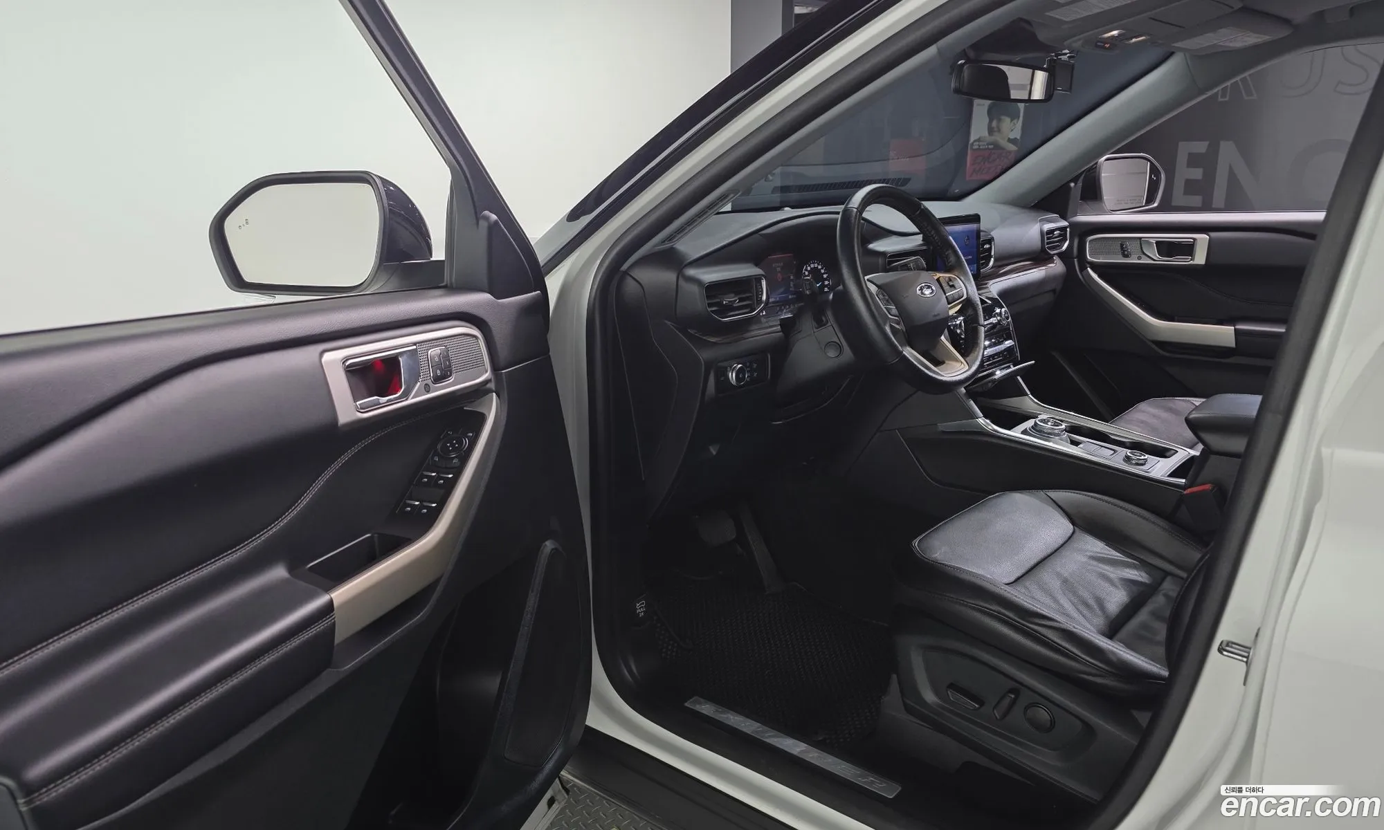 Ford Explorer 6th Gen 2021 1FMSK8FH4MGA09582 — 2
