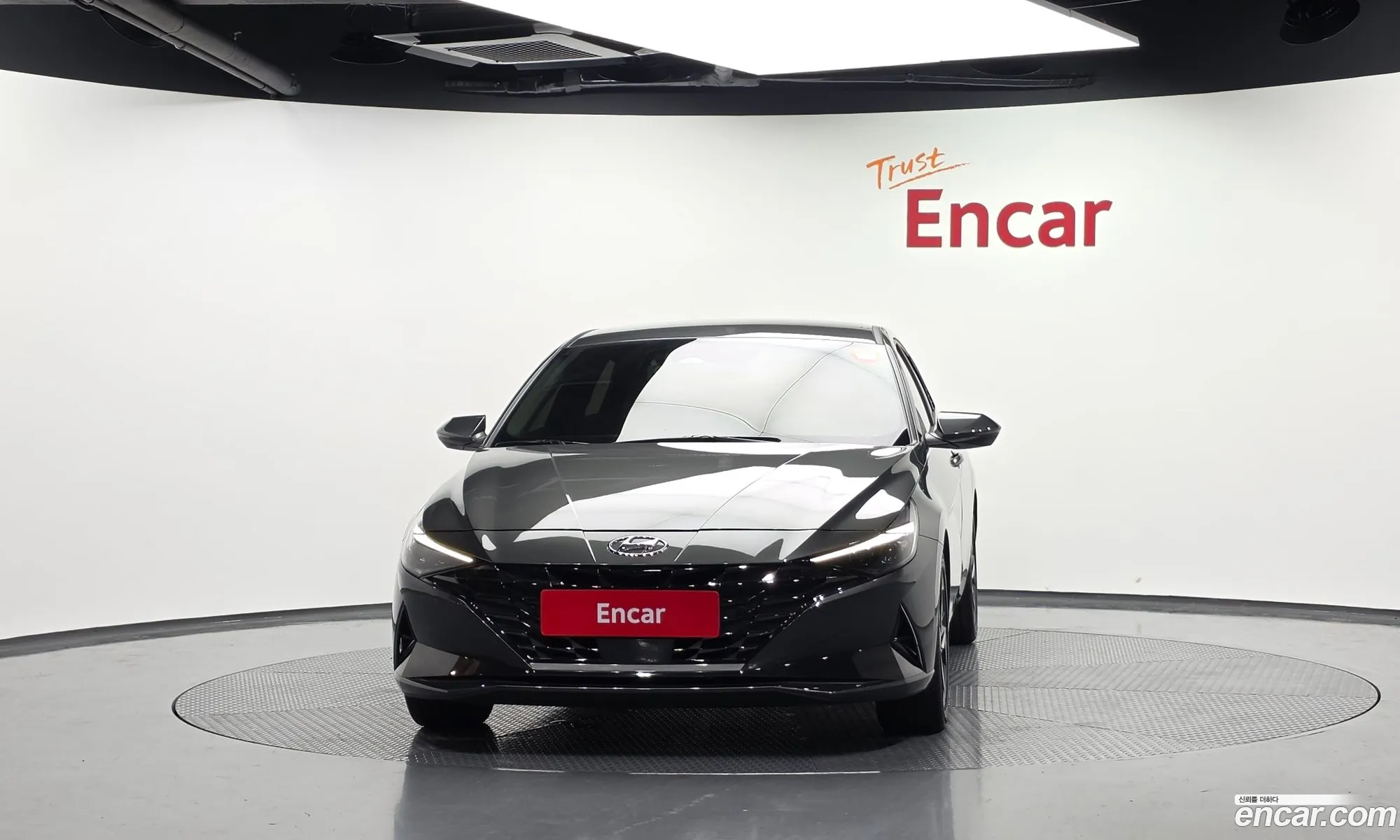 Hyundai Elantra 2022 — 2