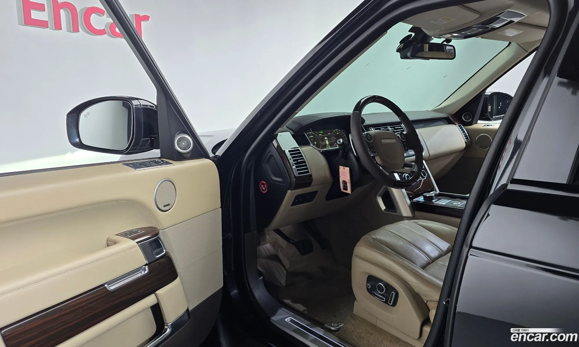 Land Rover Range Rover 2016 SALGA2JF3GA272226 — 6