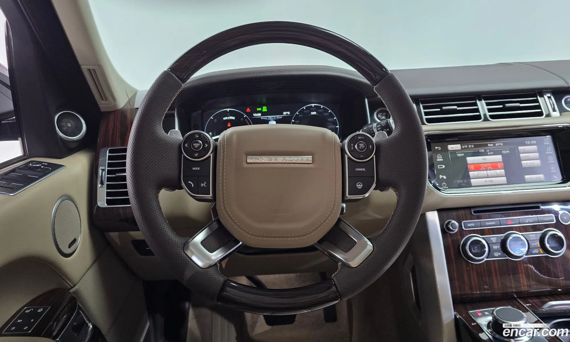 Land Rover Range Rover 2016 SALGA2JF3GA272226 — 5