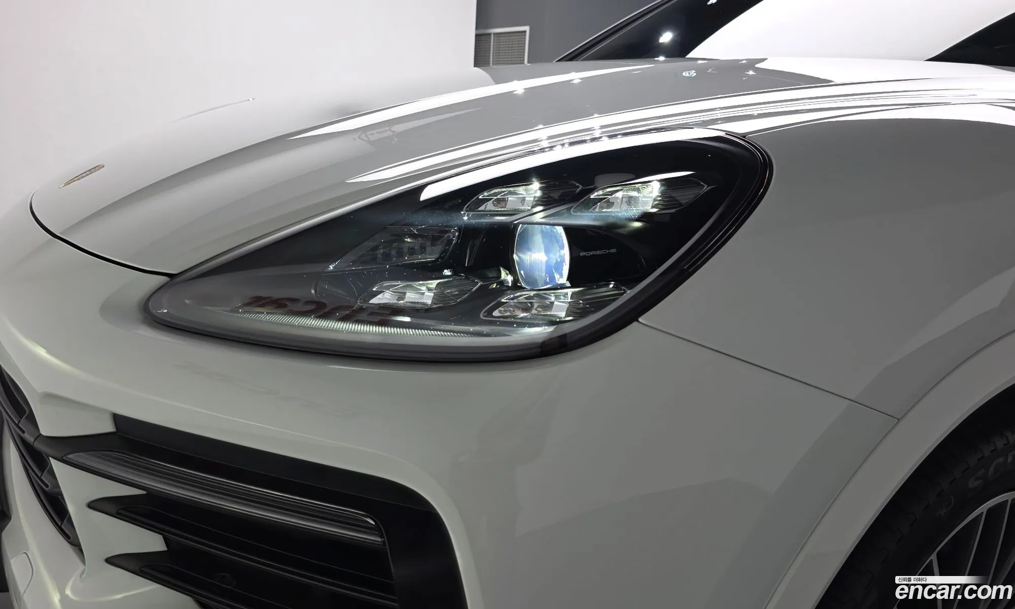 Porsche Cayenne 2020 WP1BA29Y9LDA66021 — 28