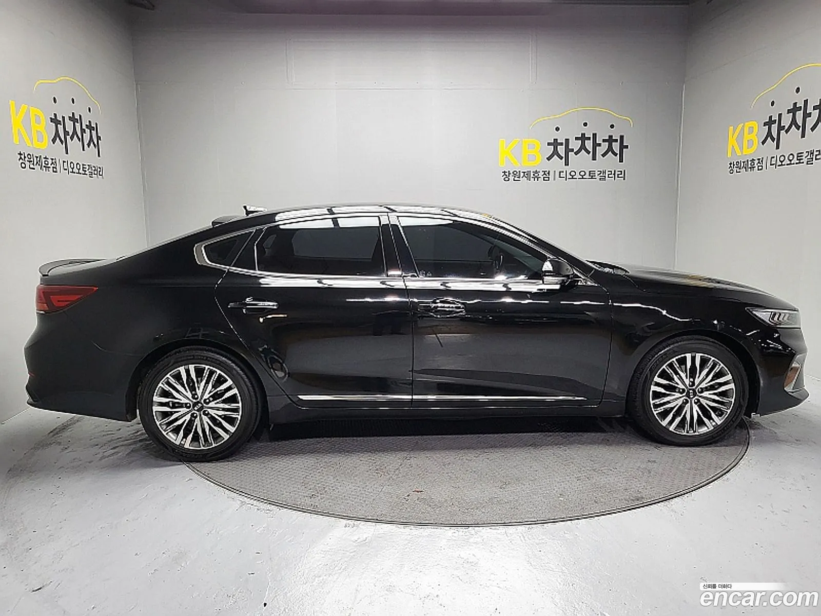Kia K7 Premier 2019 — 2