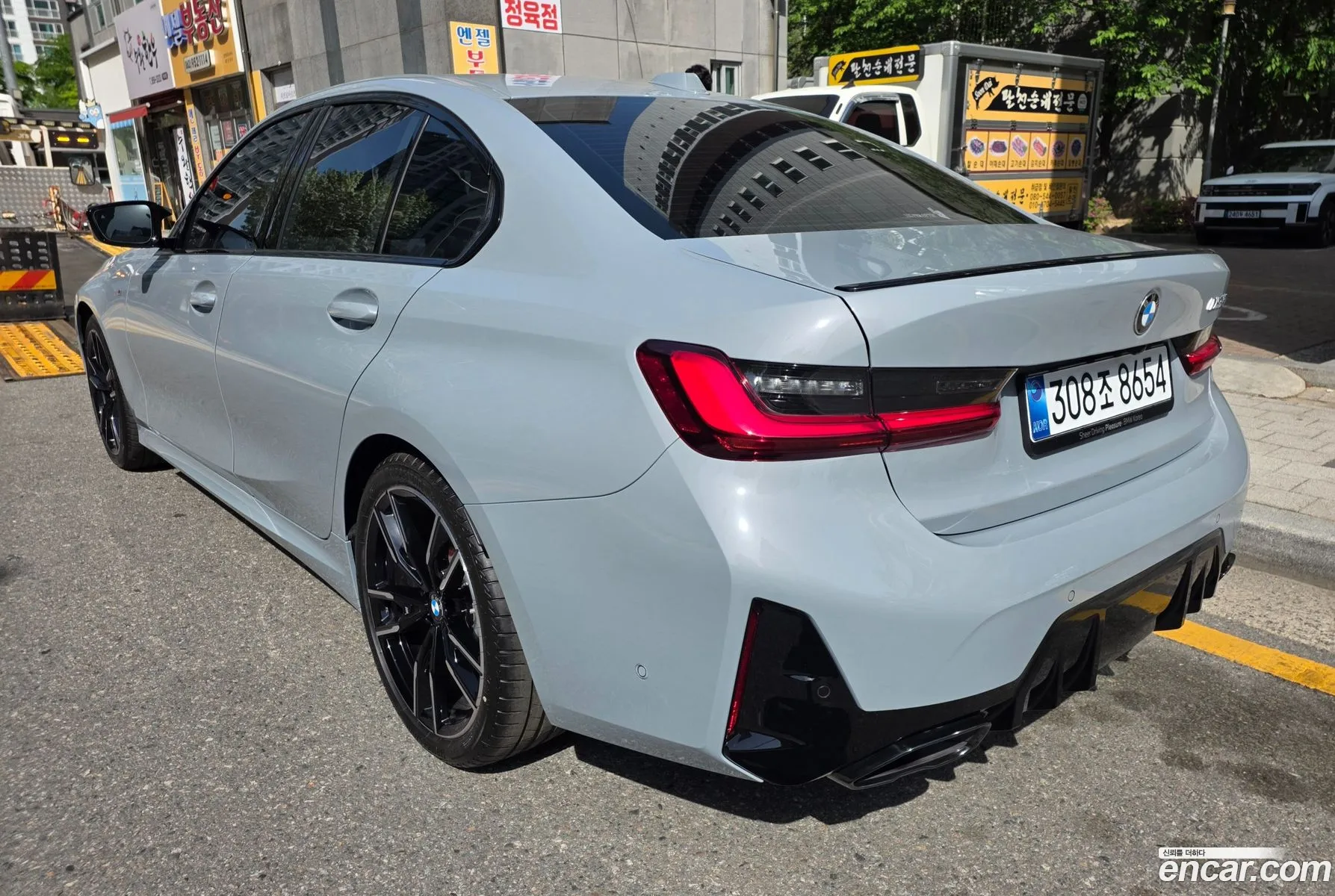 BMW 3 Series 2026 — 13